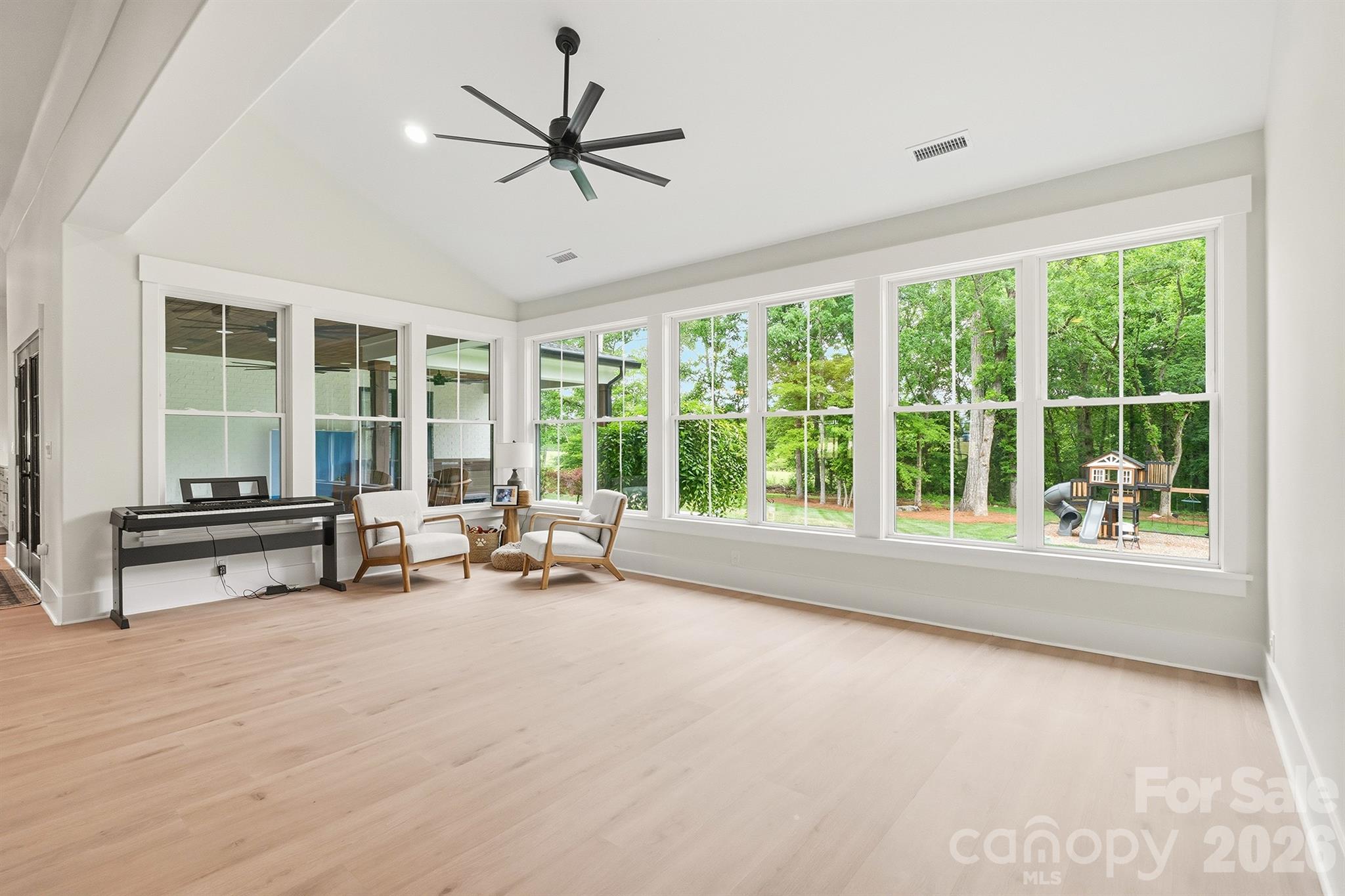 2855 Long Run Farm Road — Mount Pleasant