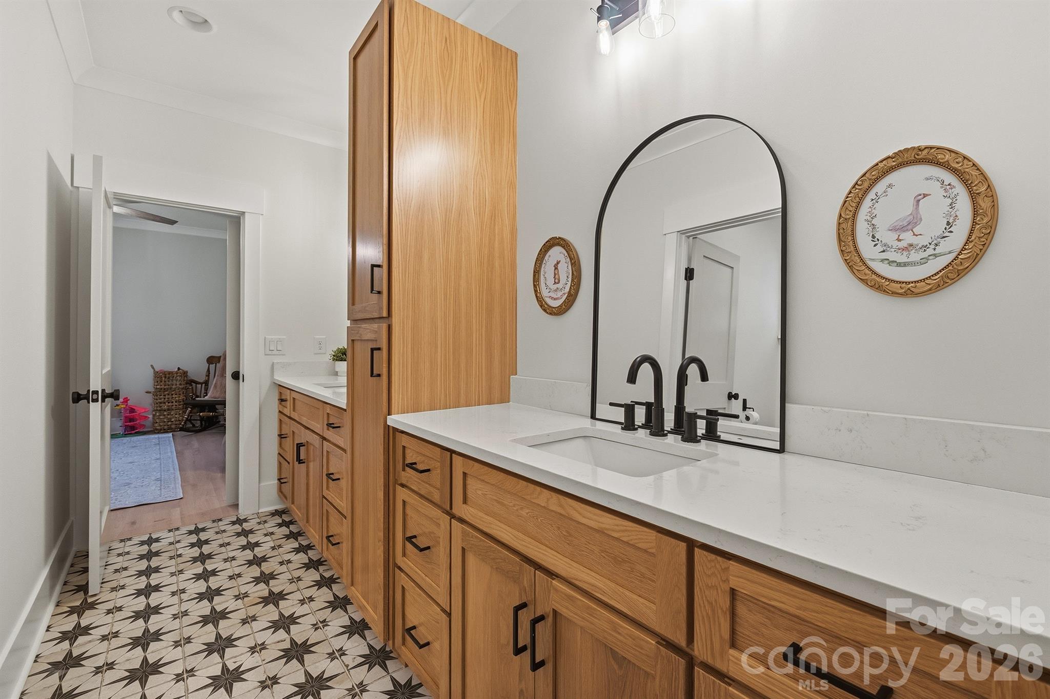 2855 Long Run Farm Road — Mount Pleasant