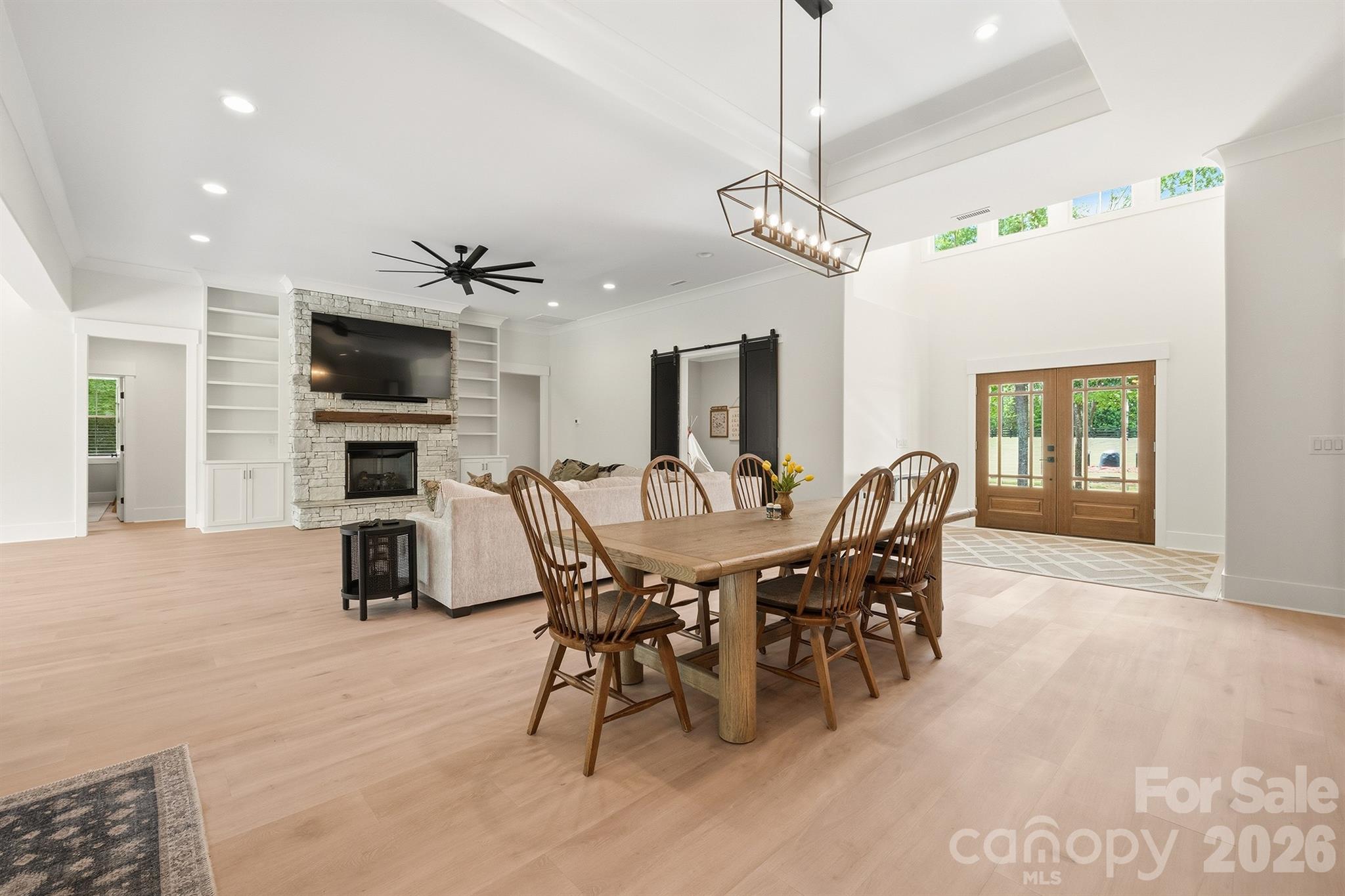 2855 Long Run Farm Road — Mount Pleasant