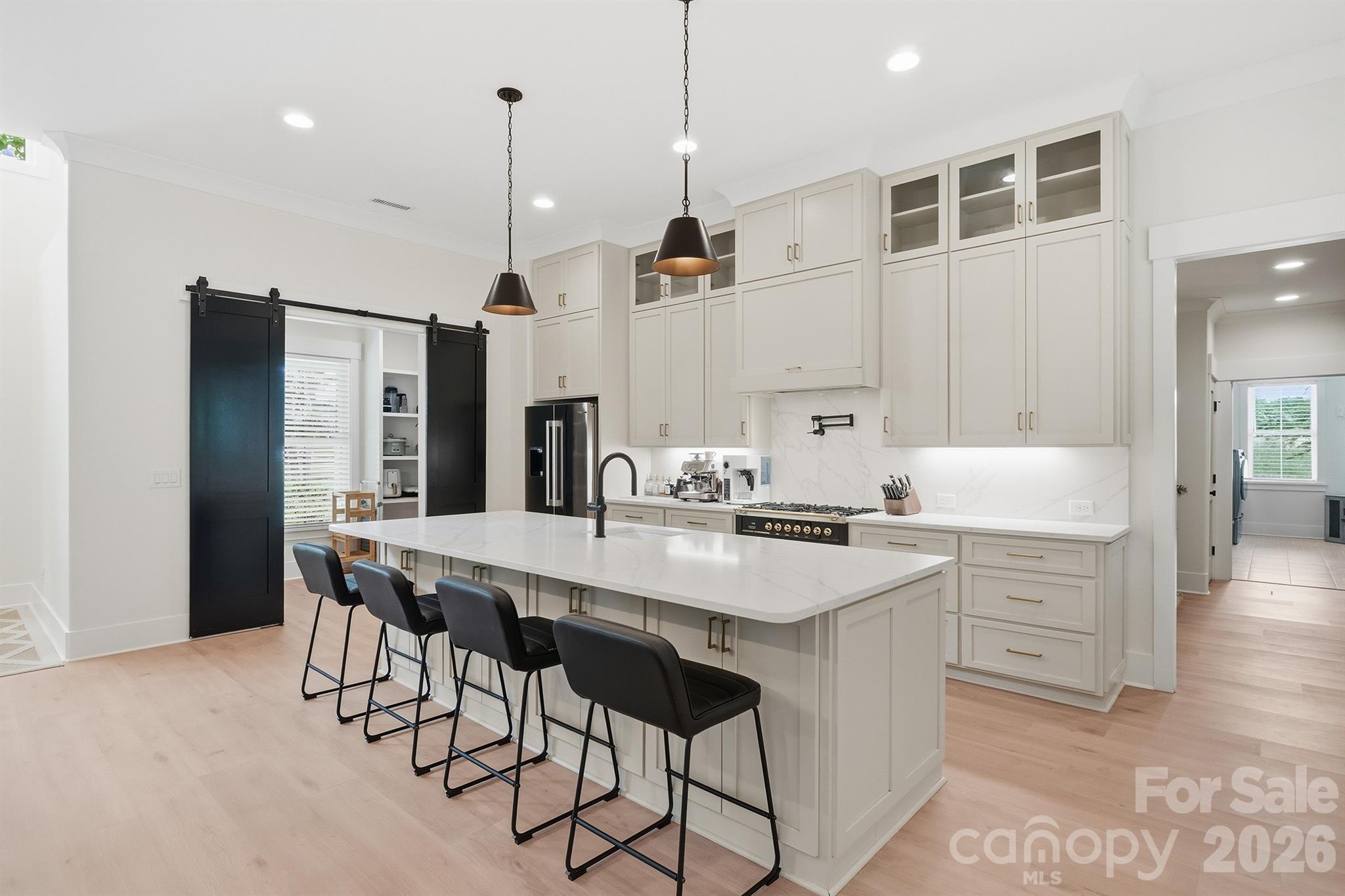 2855 Long Run Farm Road — Mount Pleasant
