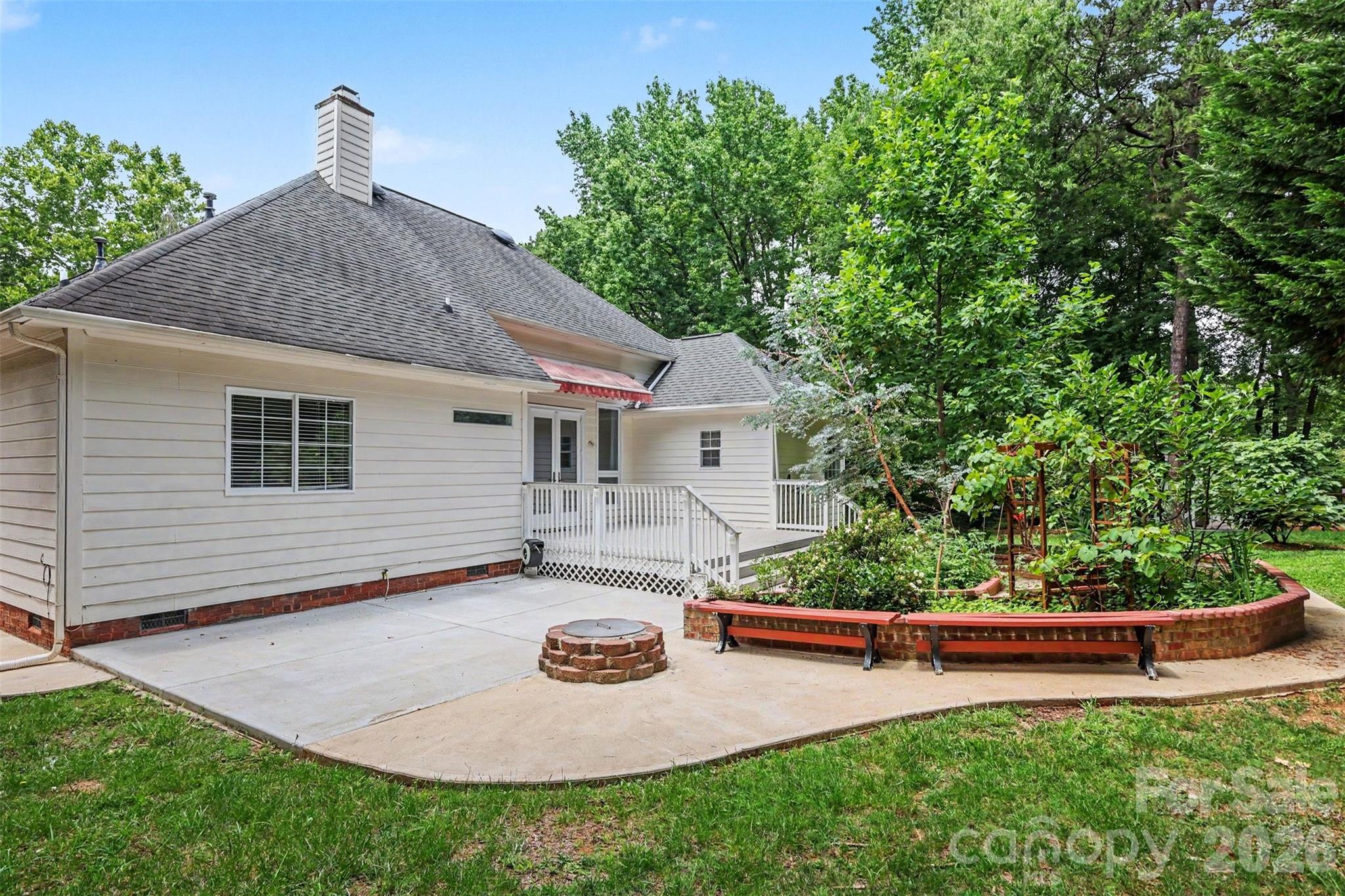 9102 Brightleaf Place — Charlotte
