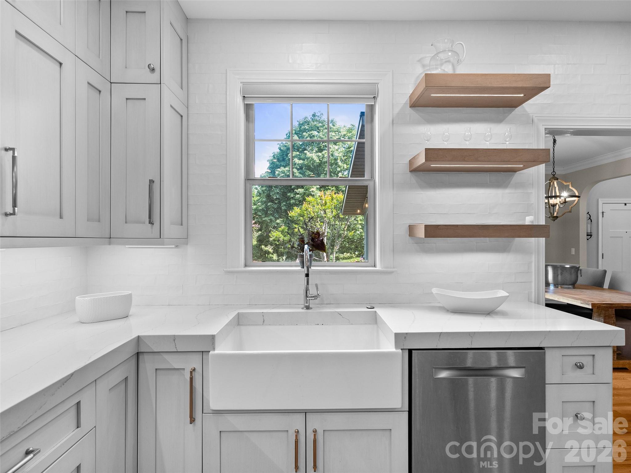 1066 Columbine Road — Asheville