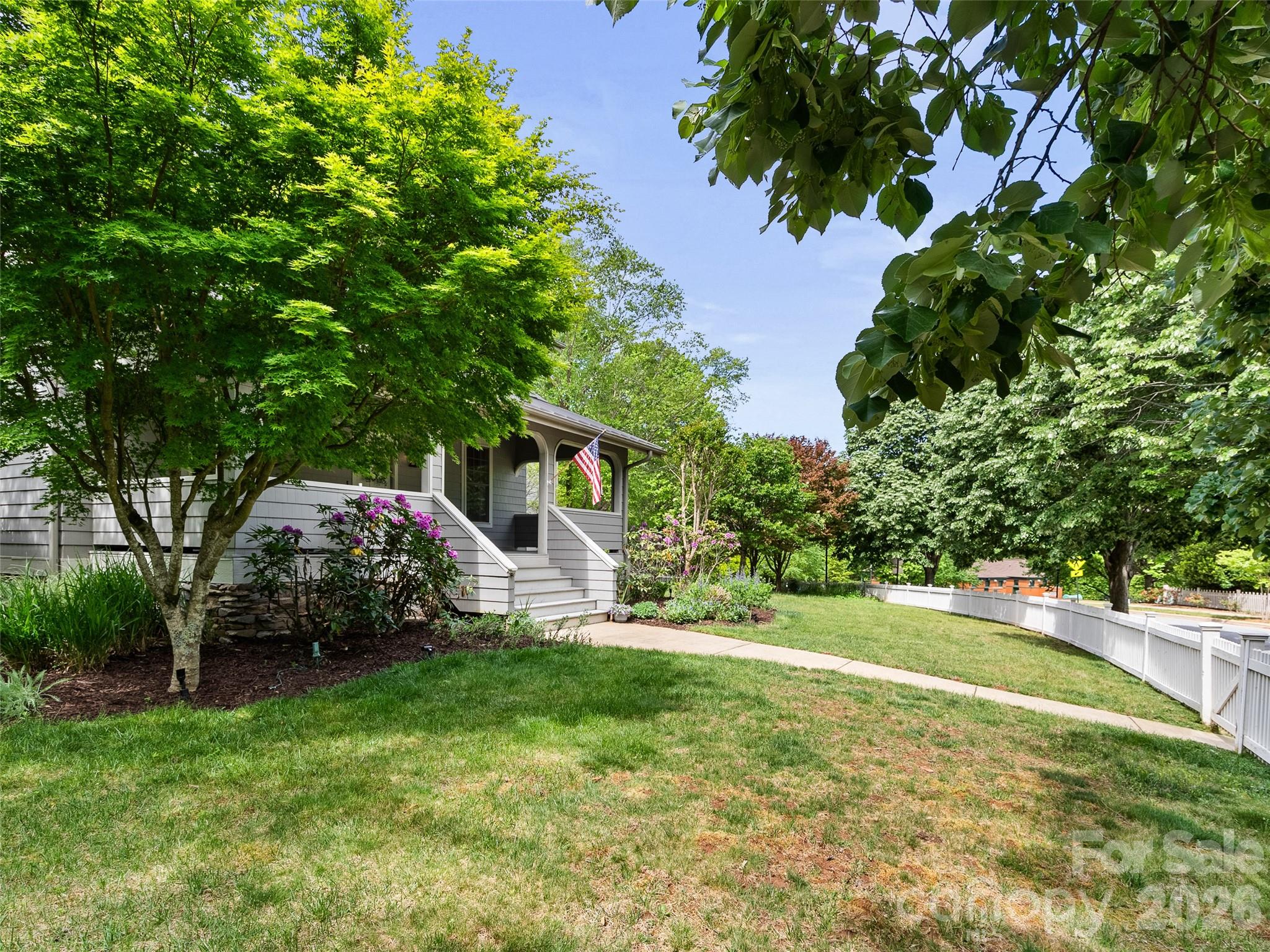 1066 Columbine Road — Asheville
