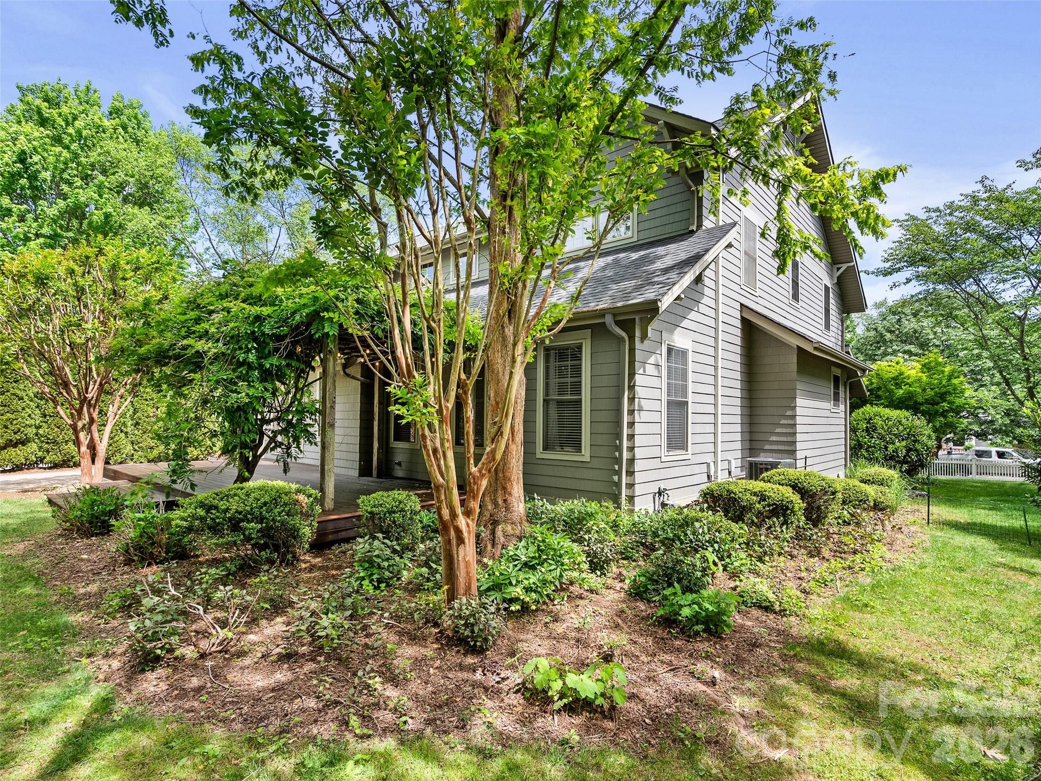 1066 Columbine Road — Asheville