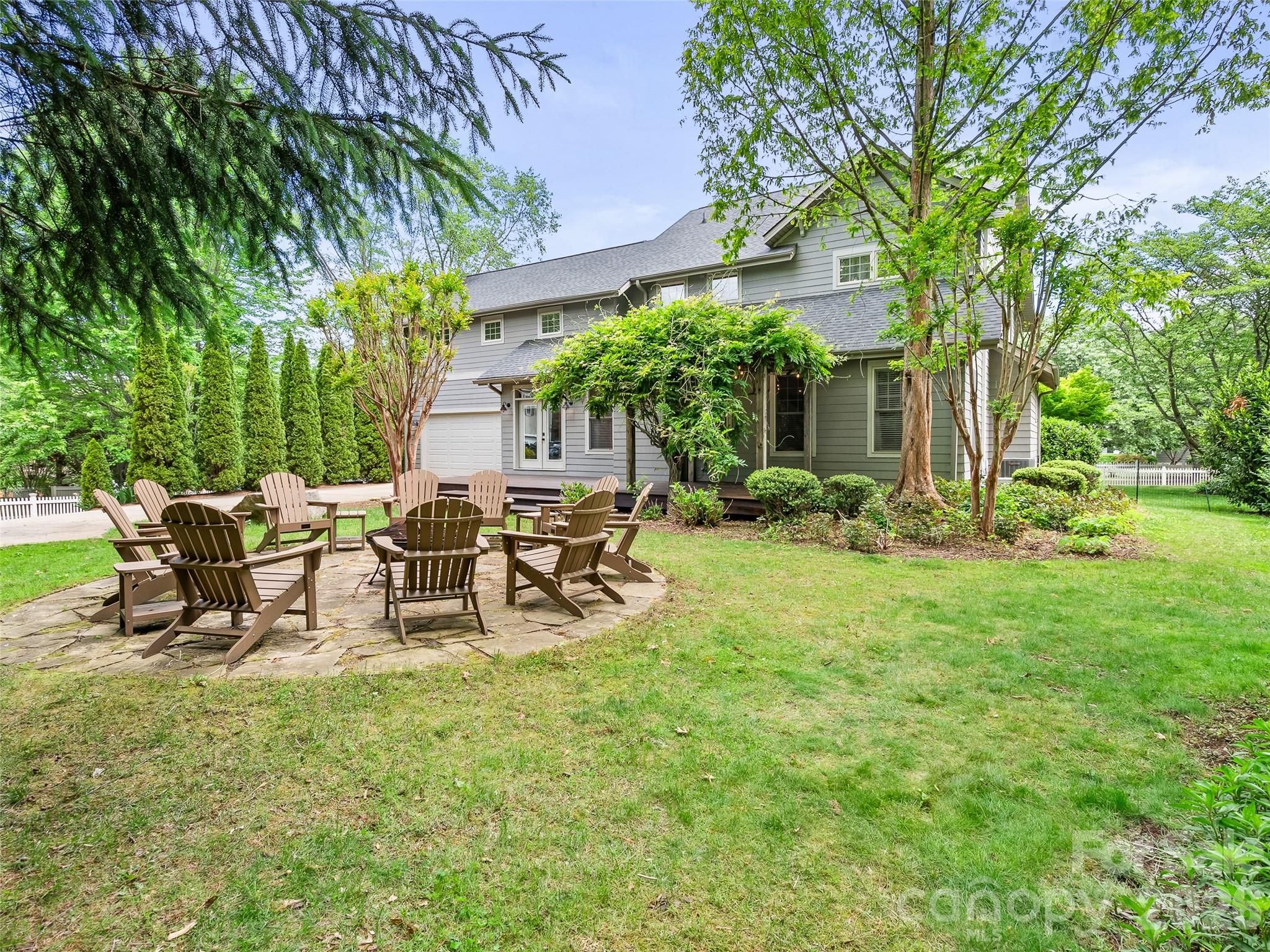 1066 Columbine Road — Asheville