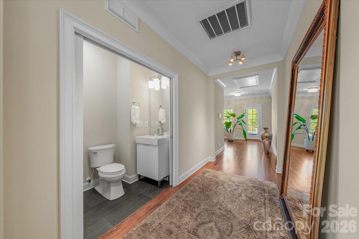 17136 Carolina Academy Road — Charlotte