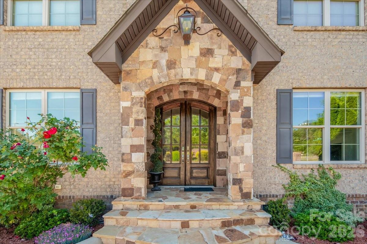 17136 Carolina Academy Road — Charlotte
