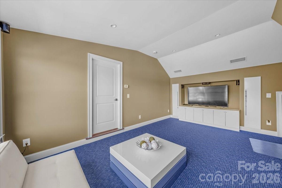 17136 Carolina Academy Road — Charlotte