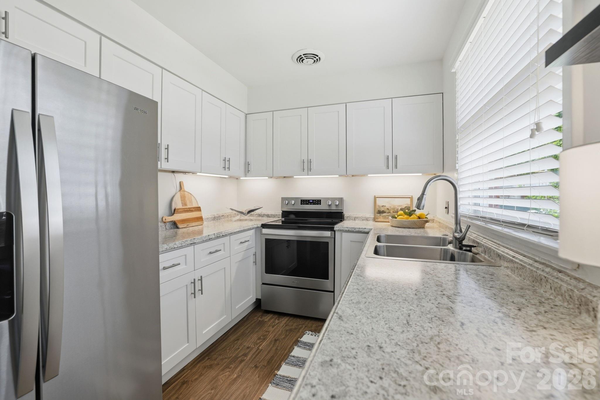 4500 Woodlark Lane — Charlotte