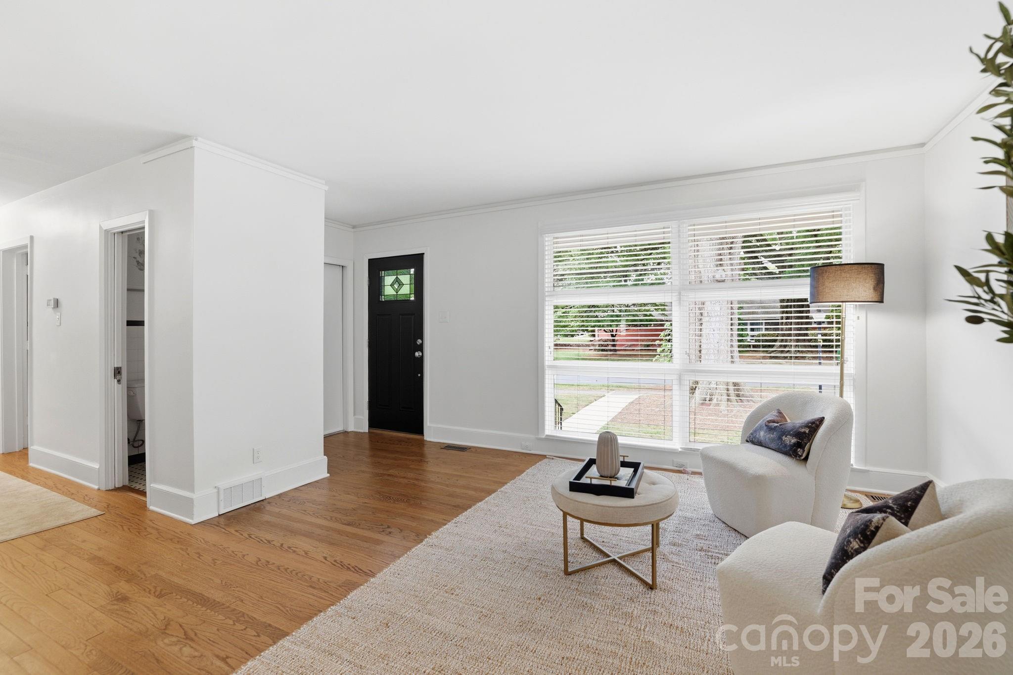 4500 Woodlark Lane — Charlotte