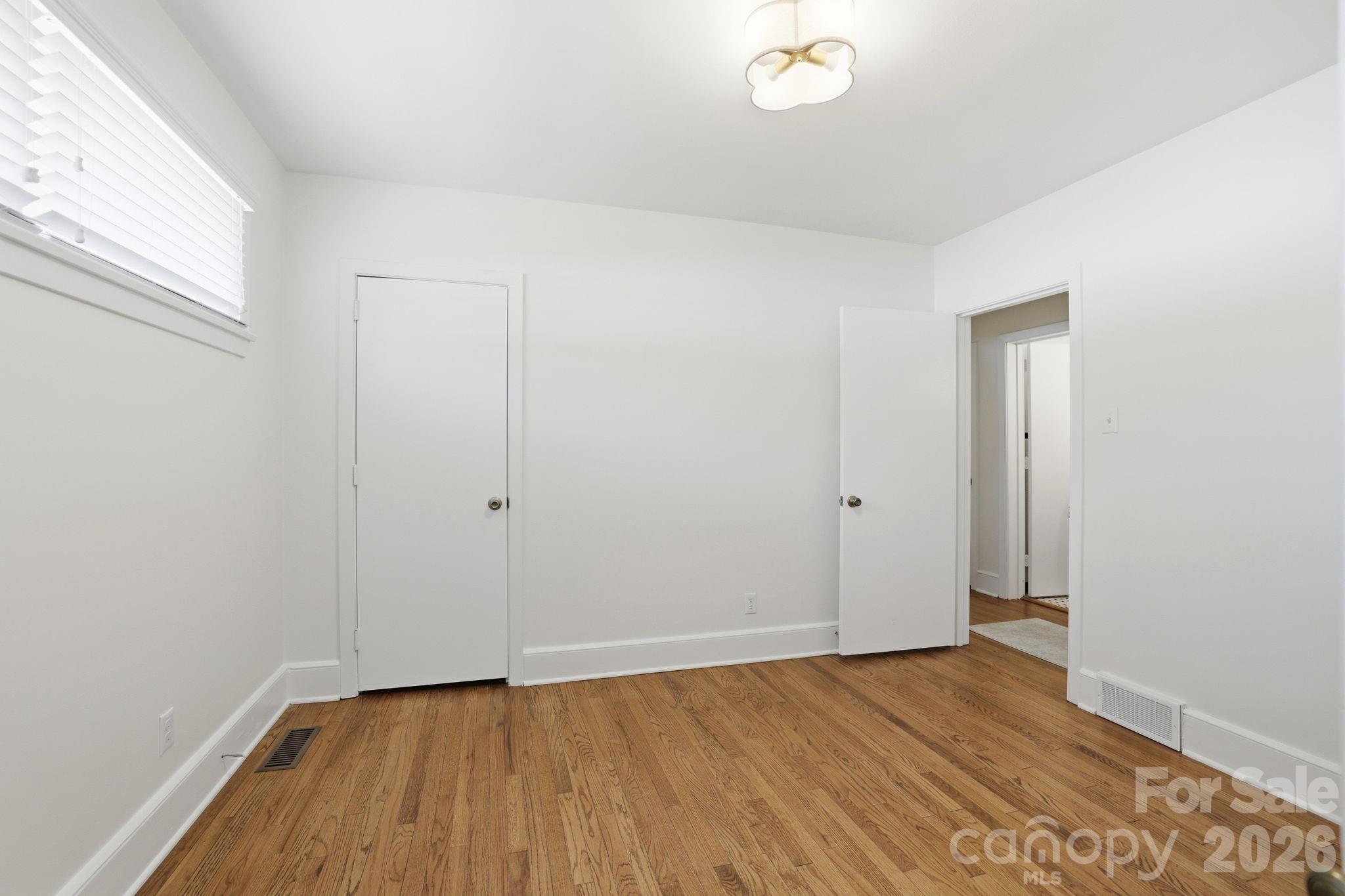 4500 Woodlark Lane — Charlotte