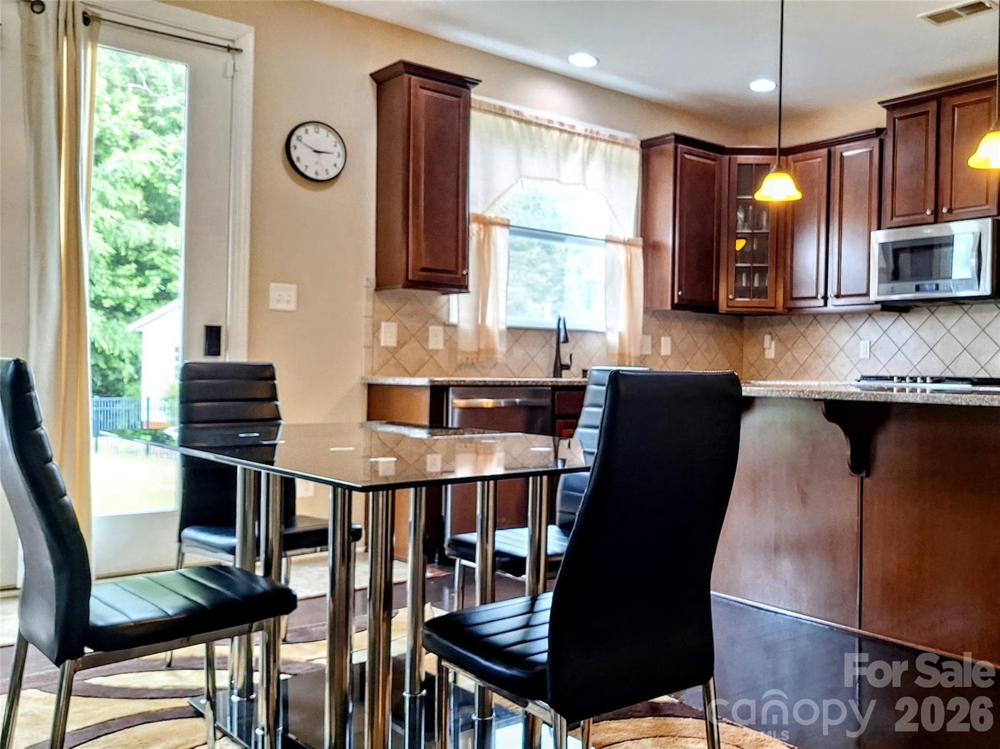 3181 Helmsley Court — Concord
