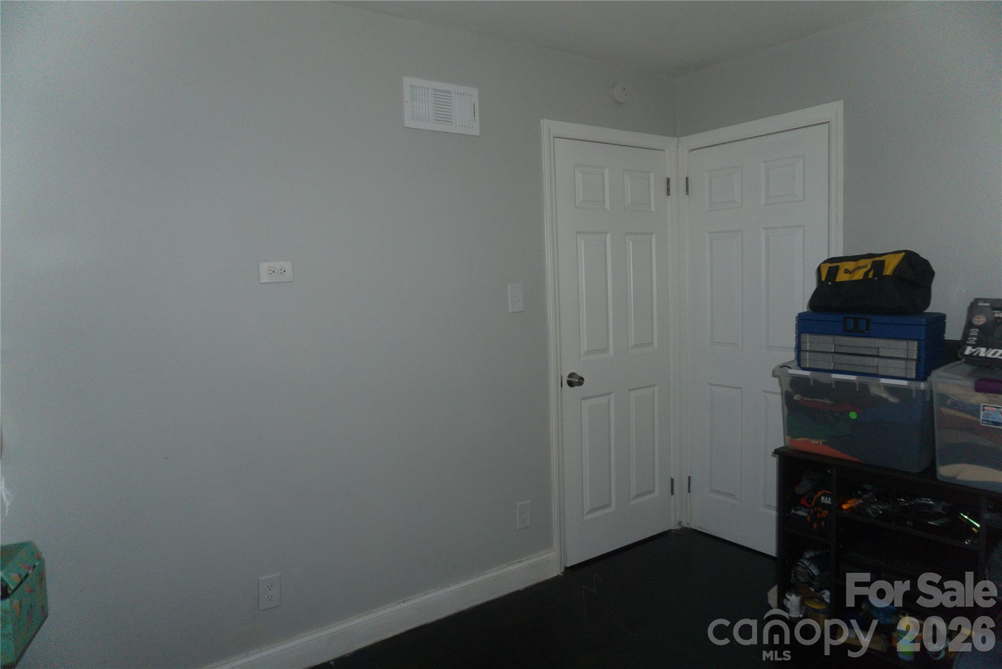 2851 Burbank Drive — Charlotte