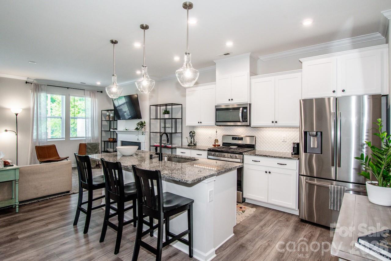 18036 Pear Hawthorne Drive — Huntersville