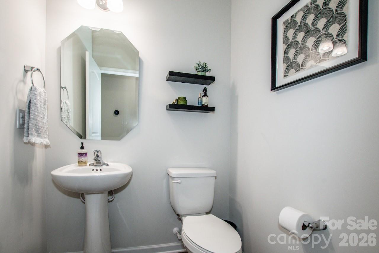 18036 Pear Hawthorne Drive — Huntersville
