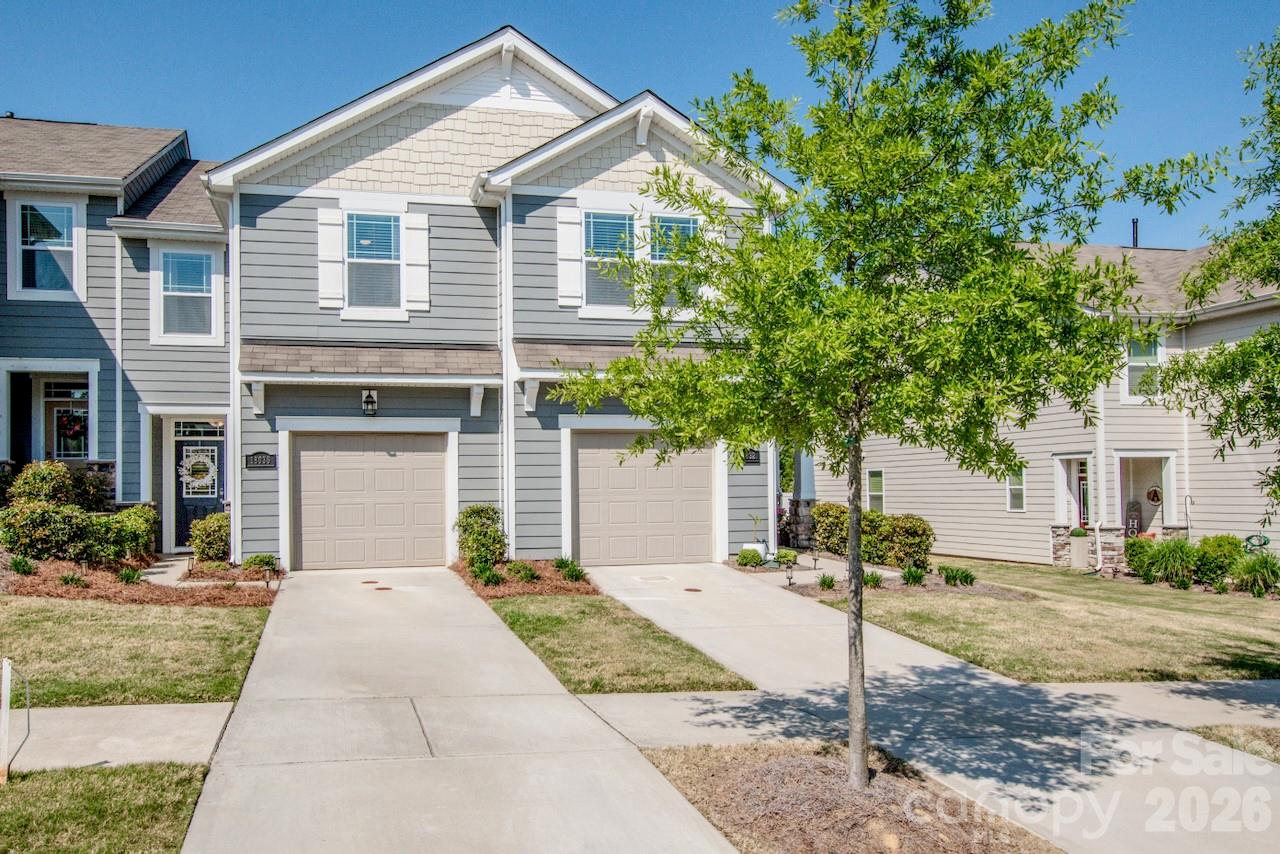 18036 Pear Hawthorne Drive — Huntersville