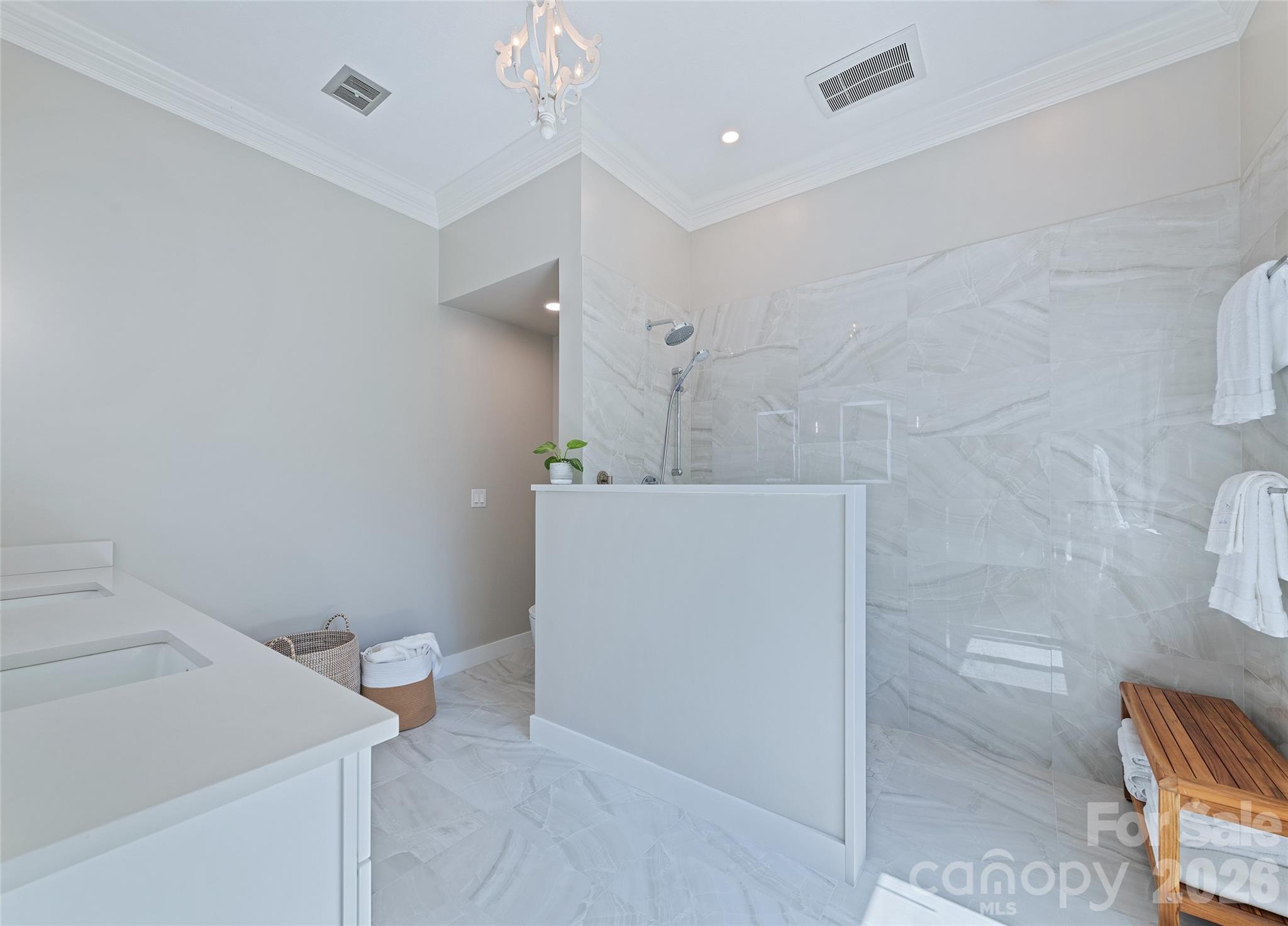 194 Catawba Lane — Waynesville