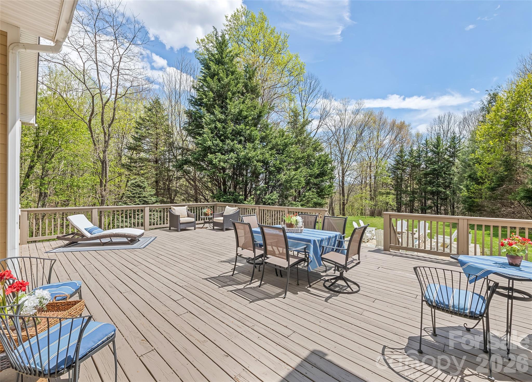 194 Catawba Lane — Waynesville