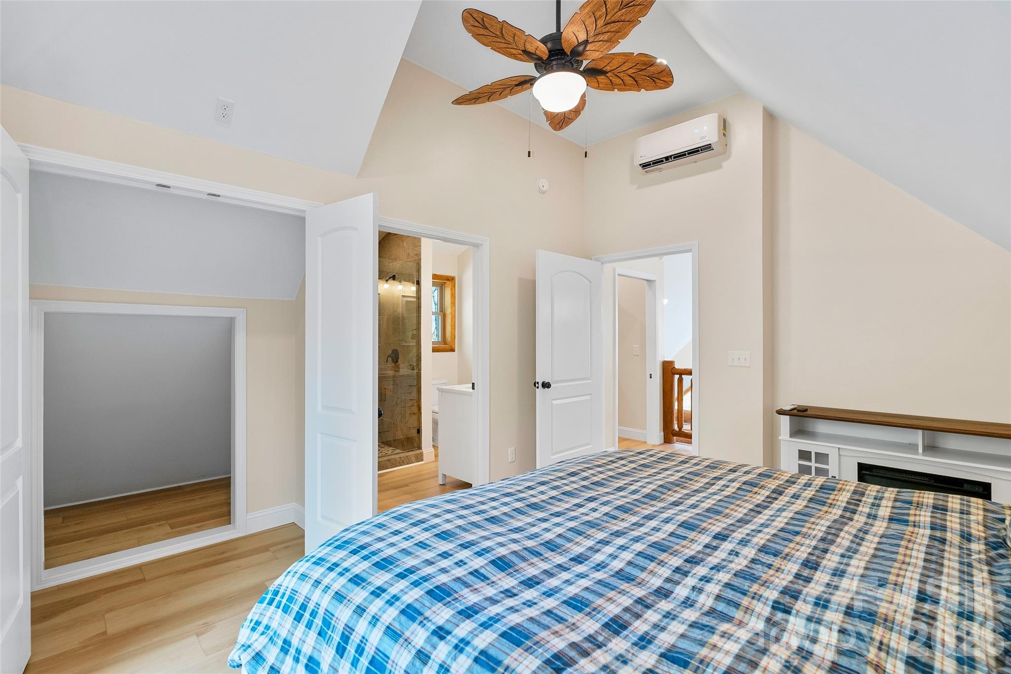 153 Chetan Way — Lake Lure