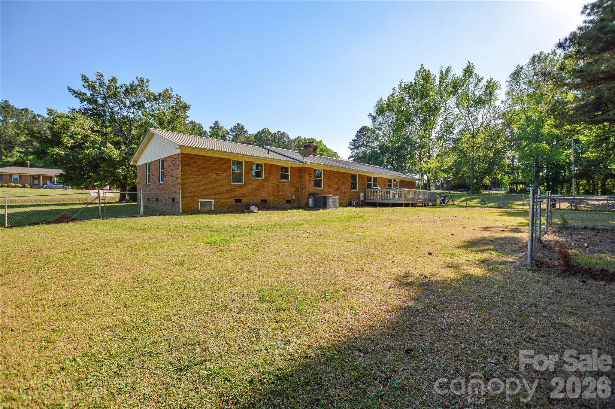 97 Robin Road — Wadesboro