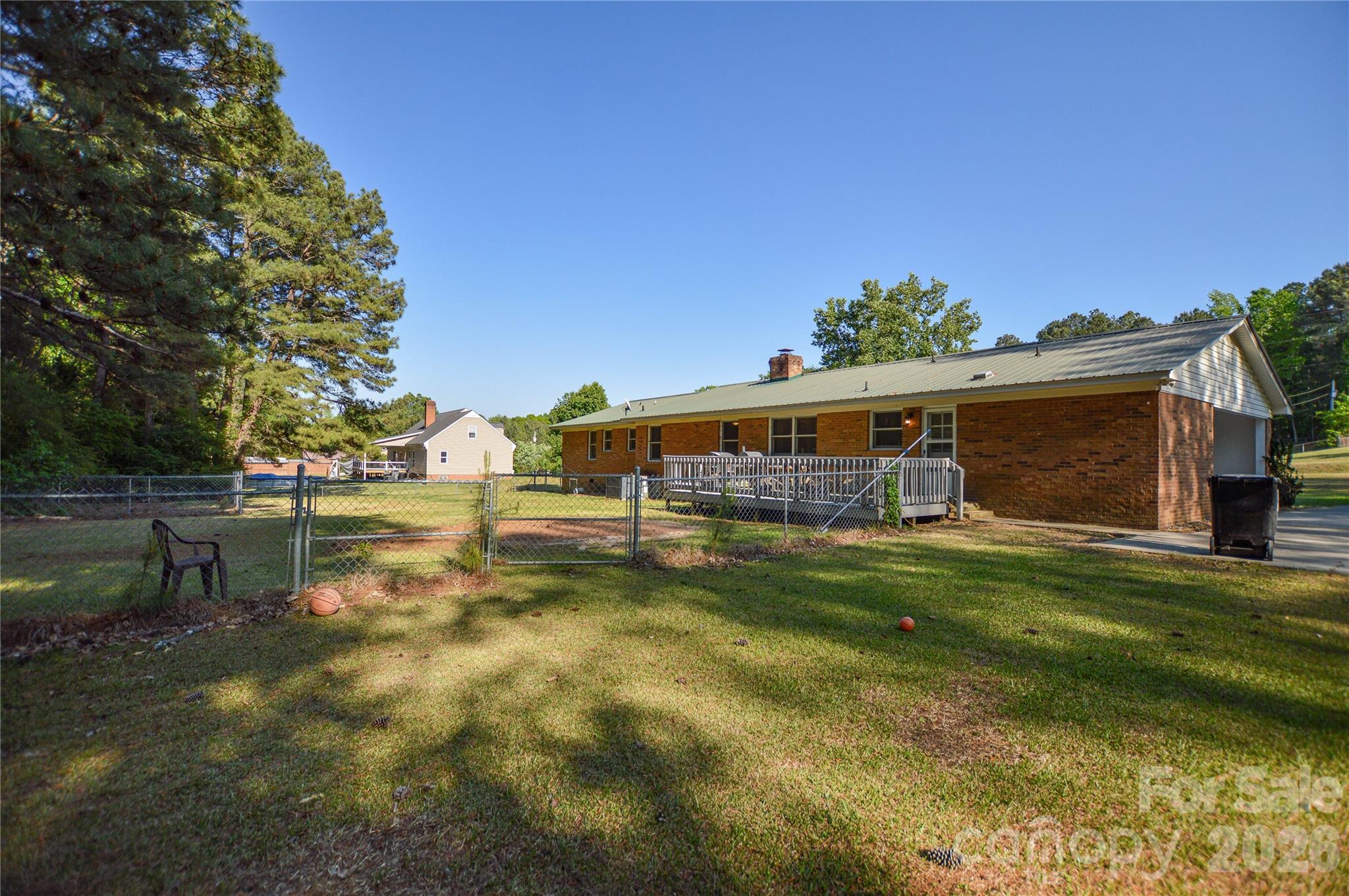 97 Robin Road — Wadesboro