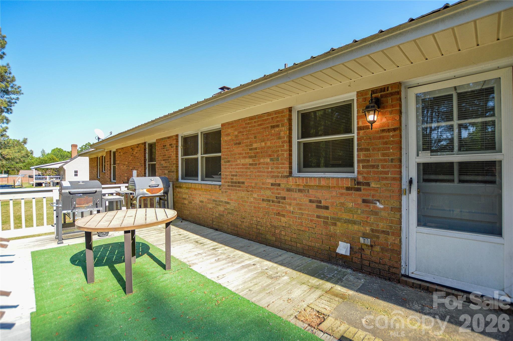 97 Robin Road — Wadesboro