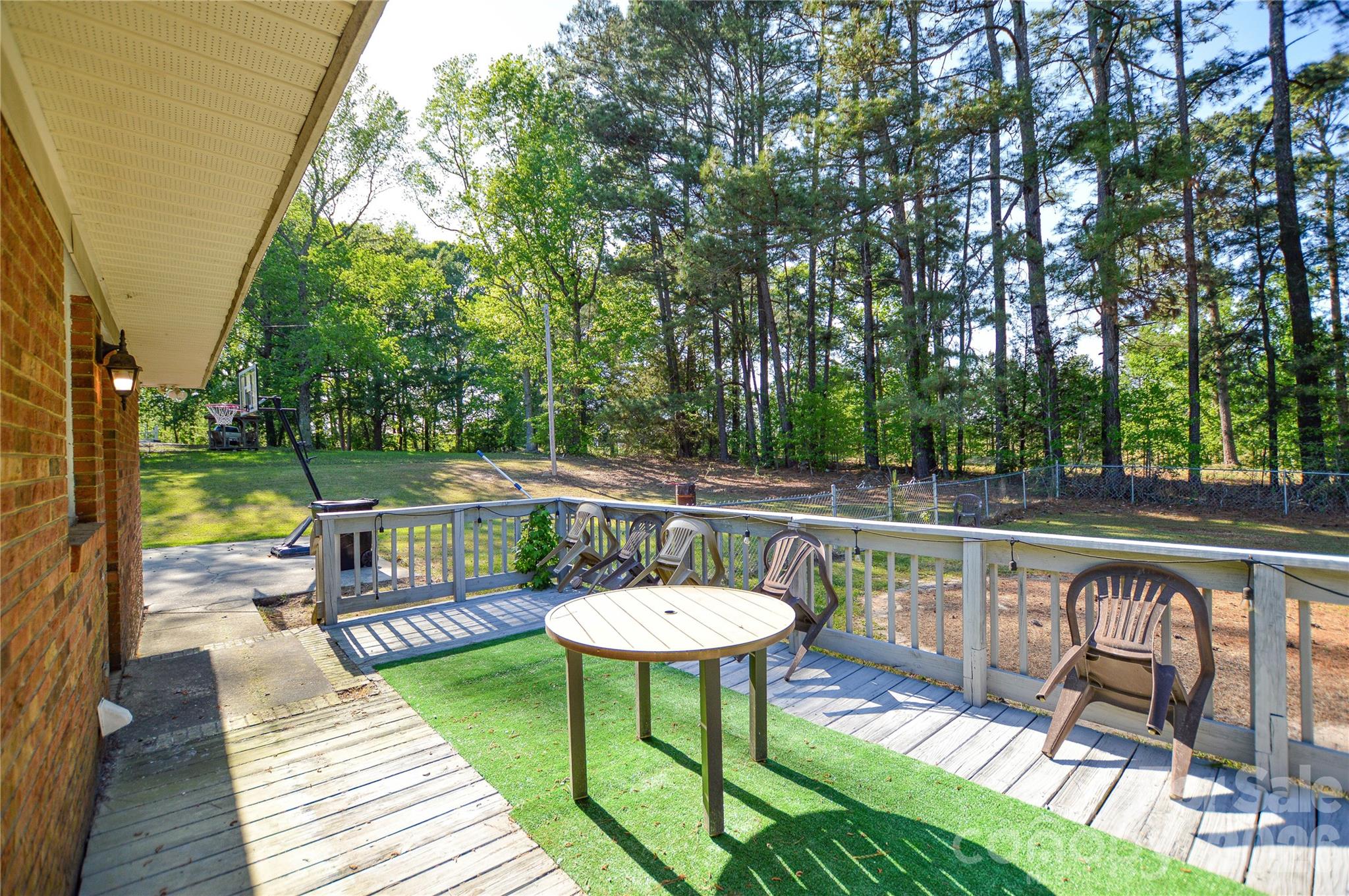 97 Robin Road — Wadesboro