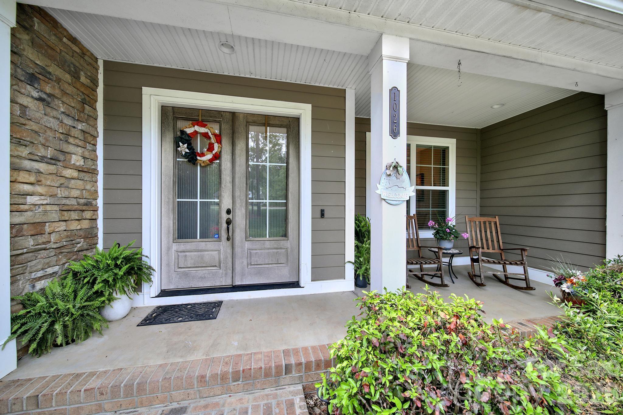 1026 Ledge Wood Lane — Clover