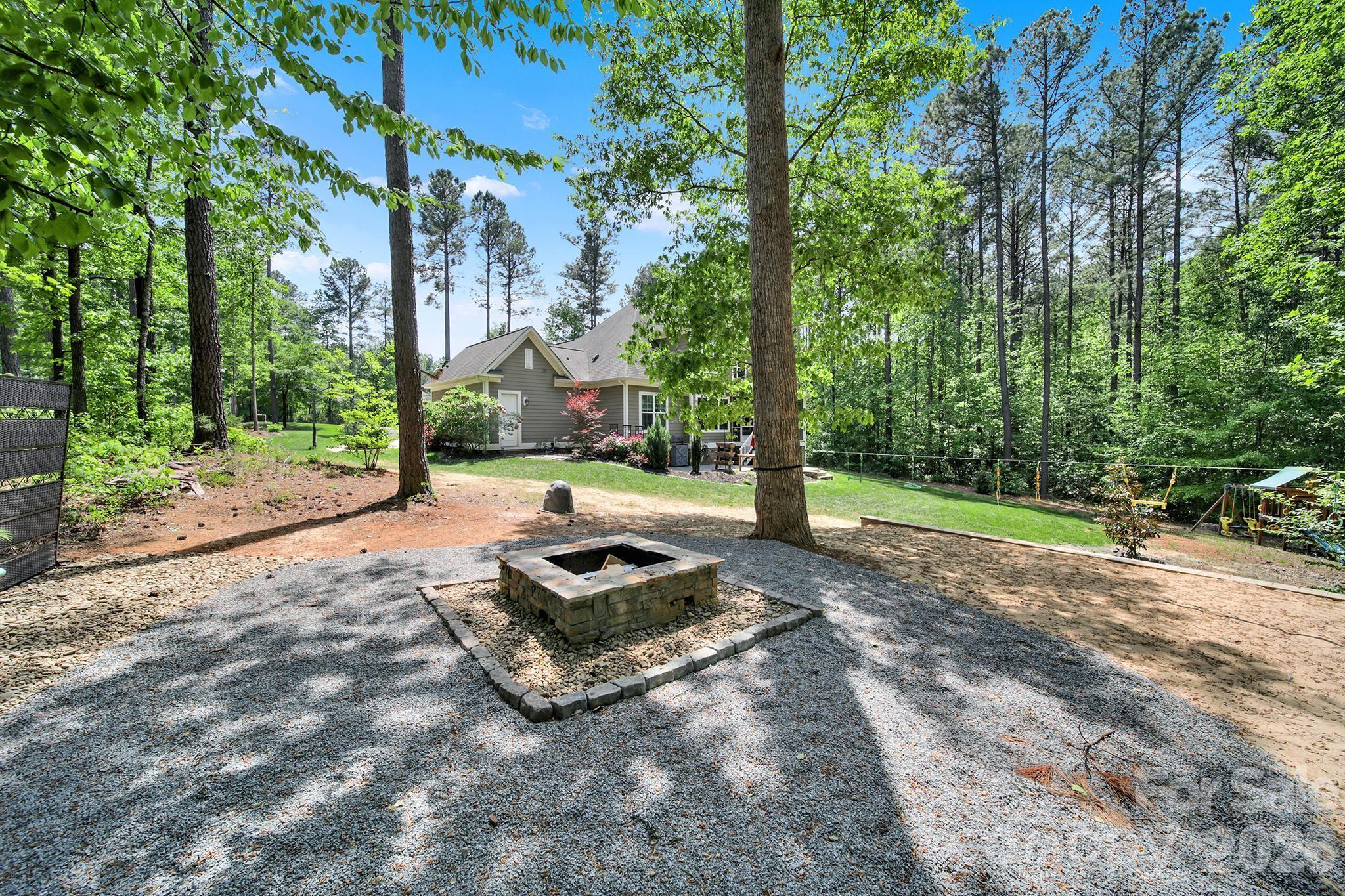 1026 Ledge Wood Lane — Clover