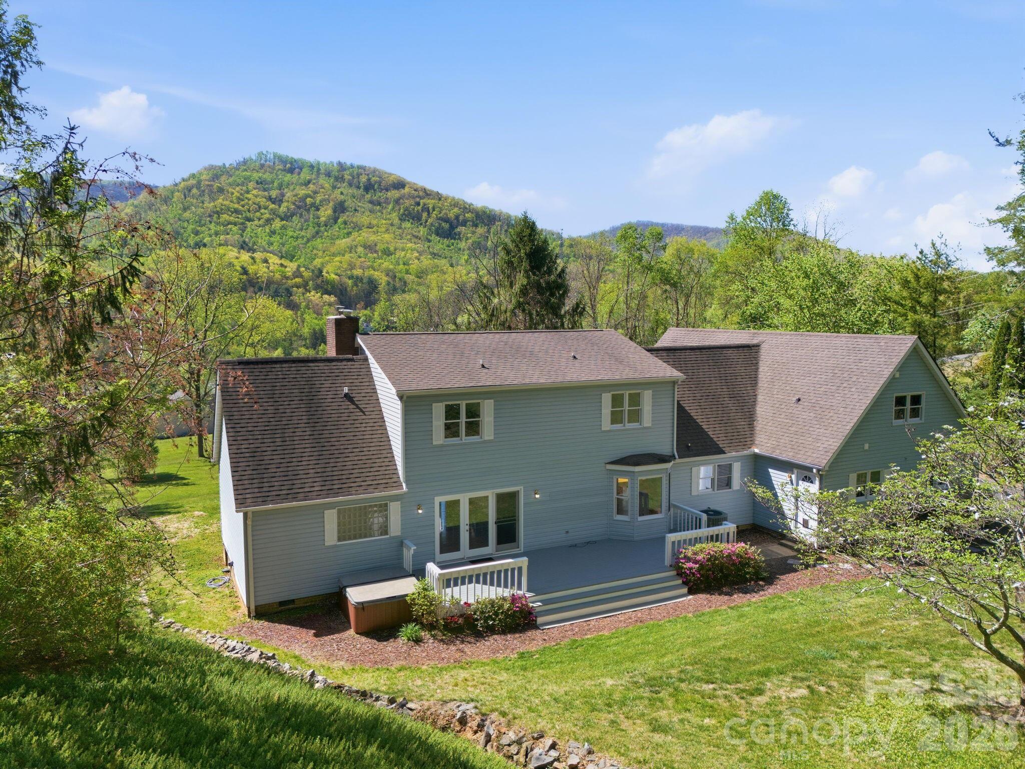 29 Small Mountain Drive — Asheville