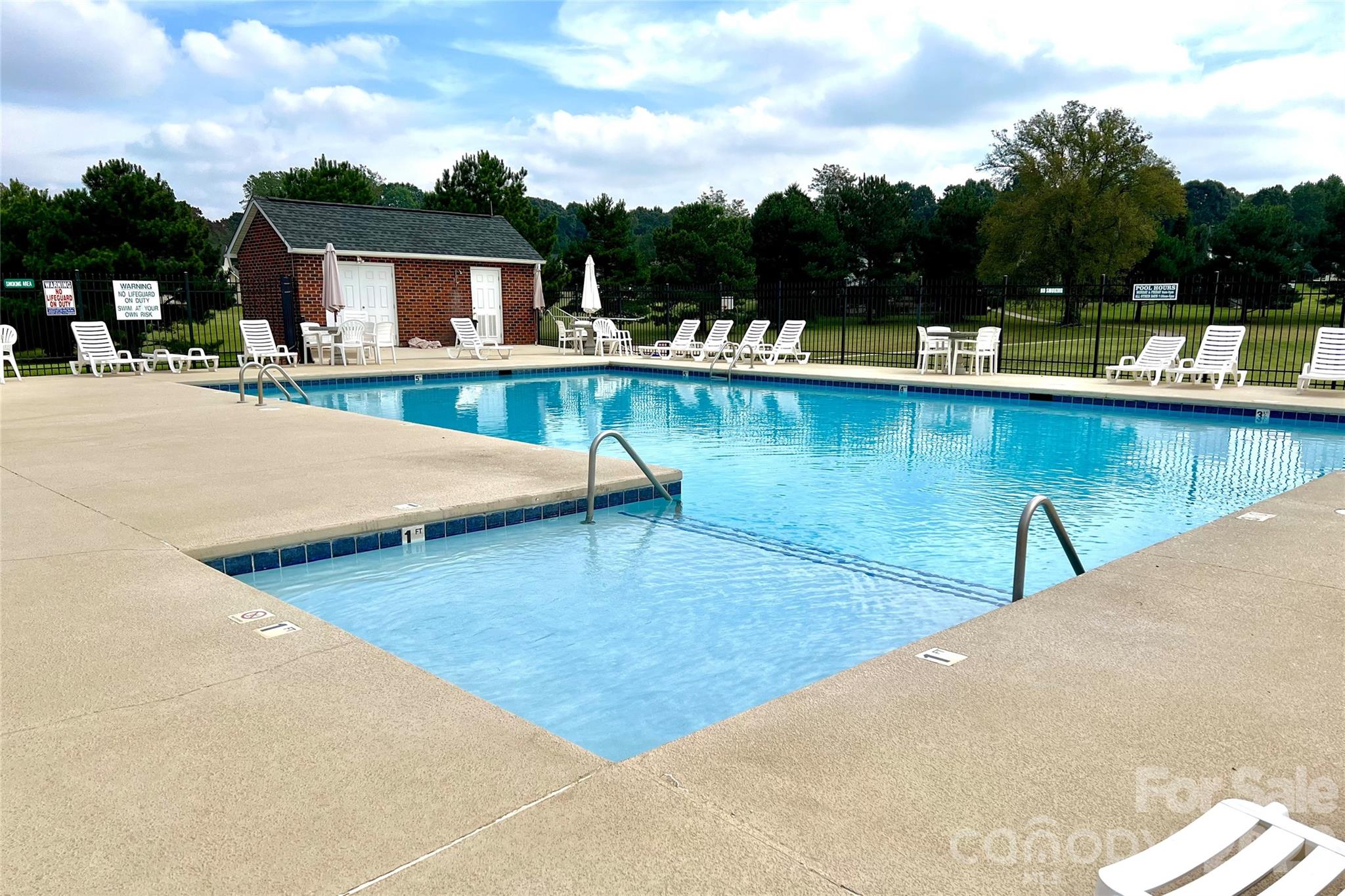 311 Random Drive — Salisbury