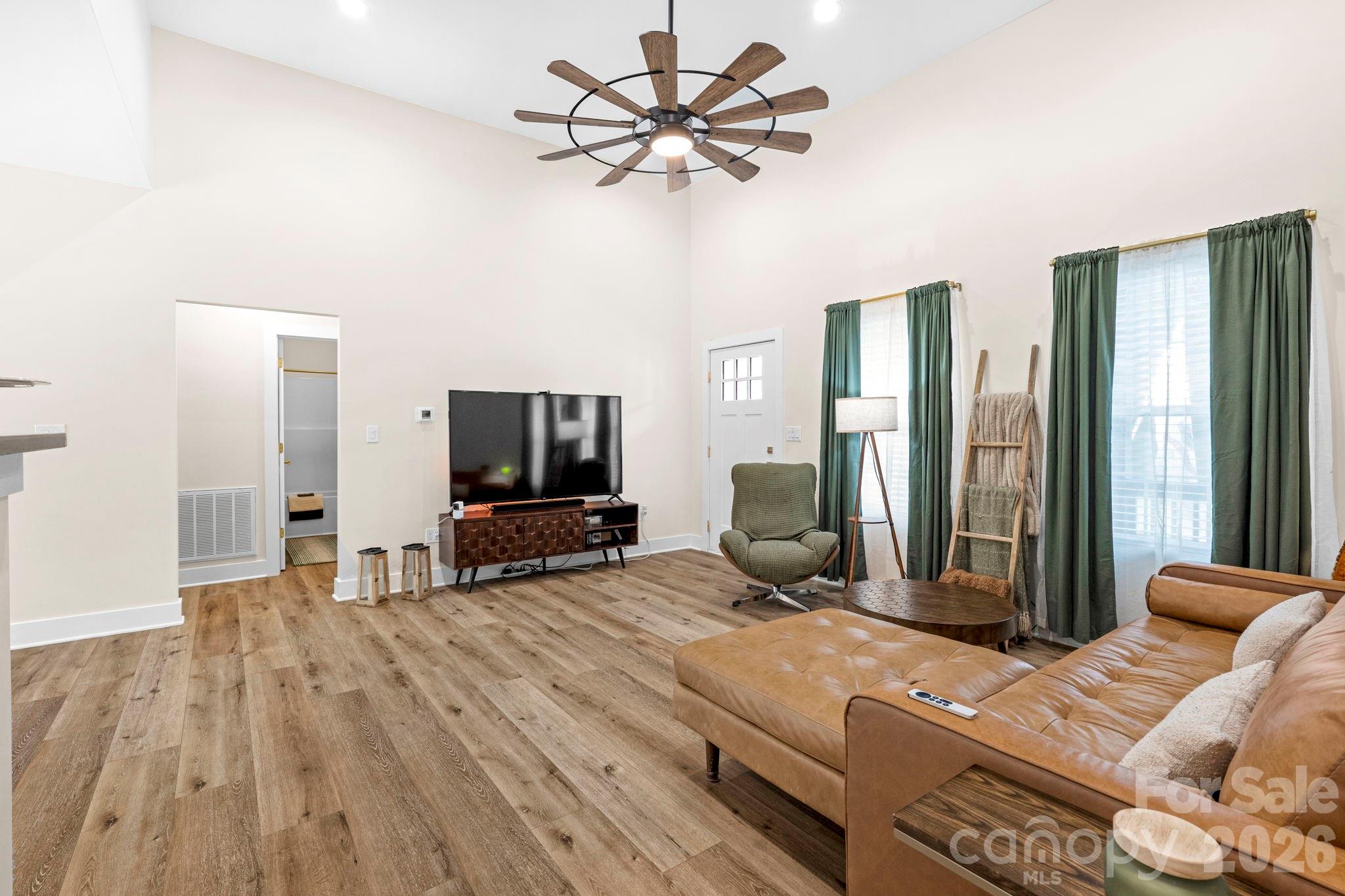 2462 Shoal Road — Crouse