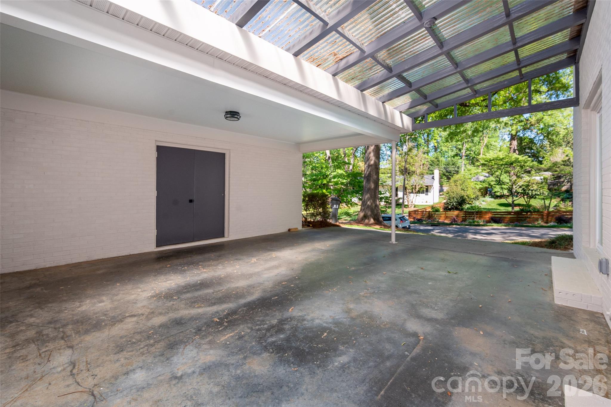 651 Sandridge Road — Charlotte