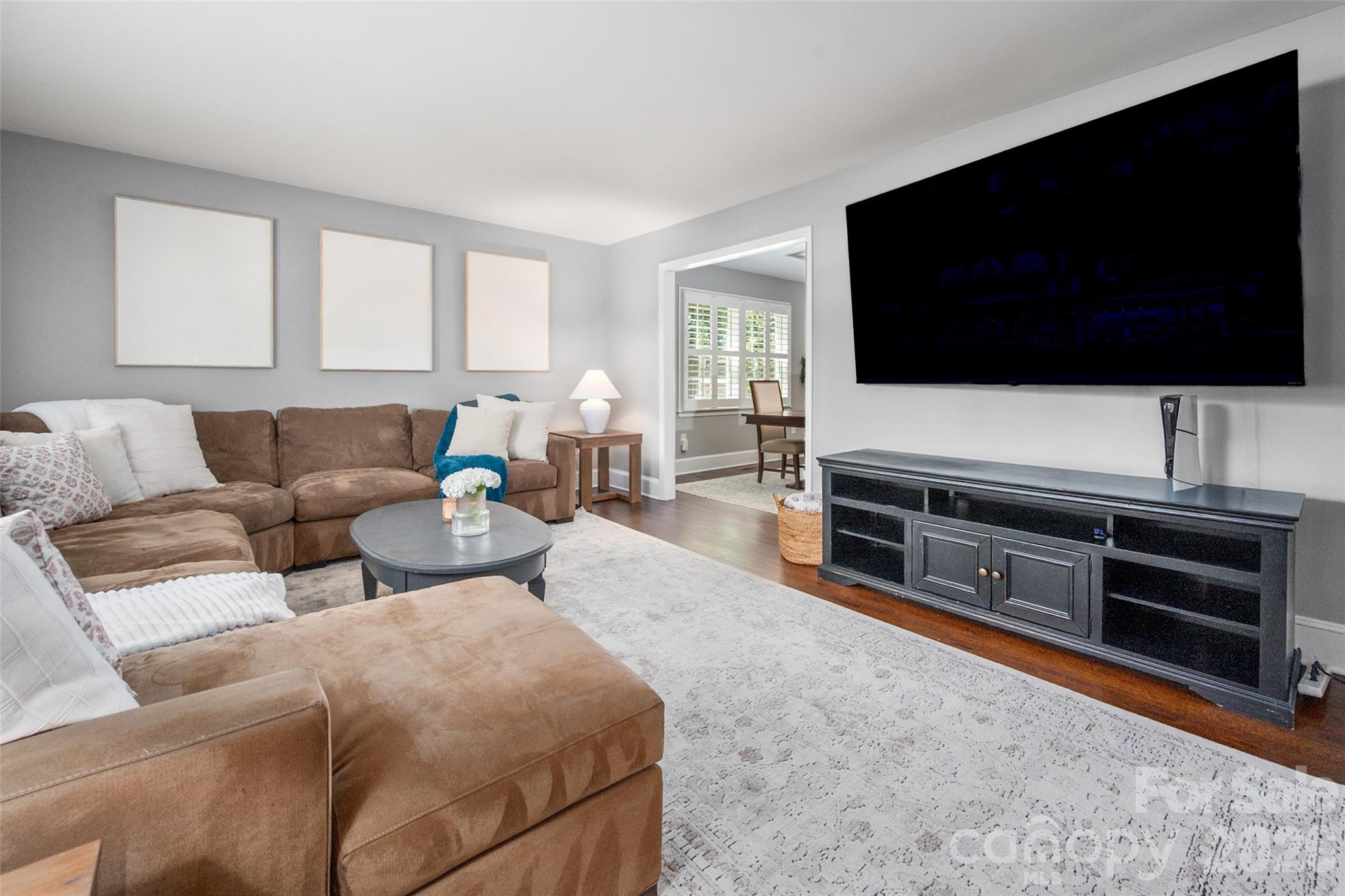 651 Sandridge Road — Charlotte