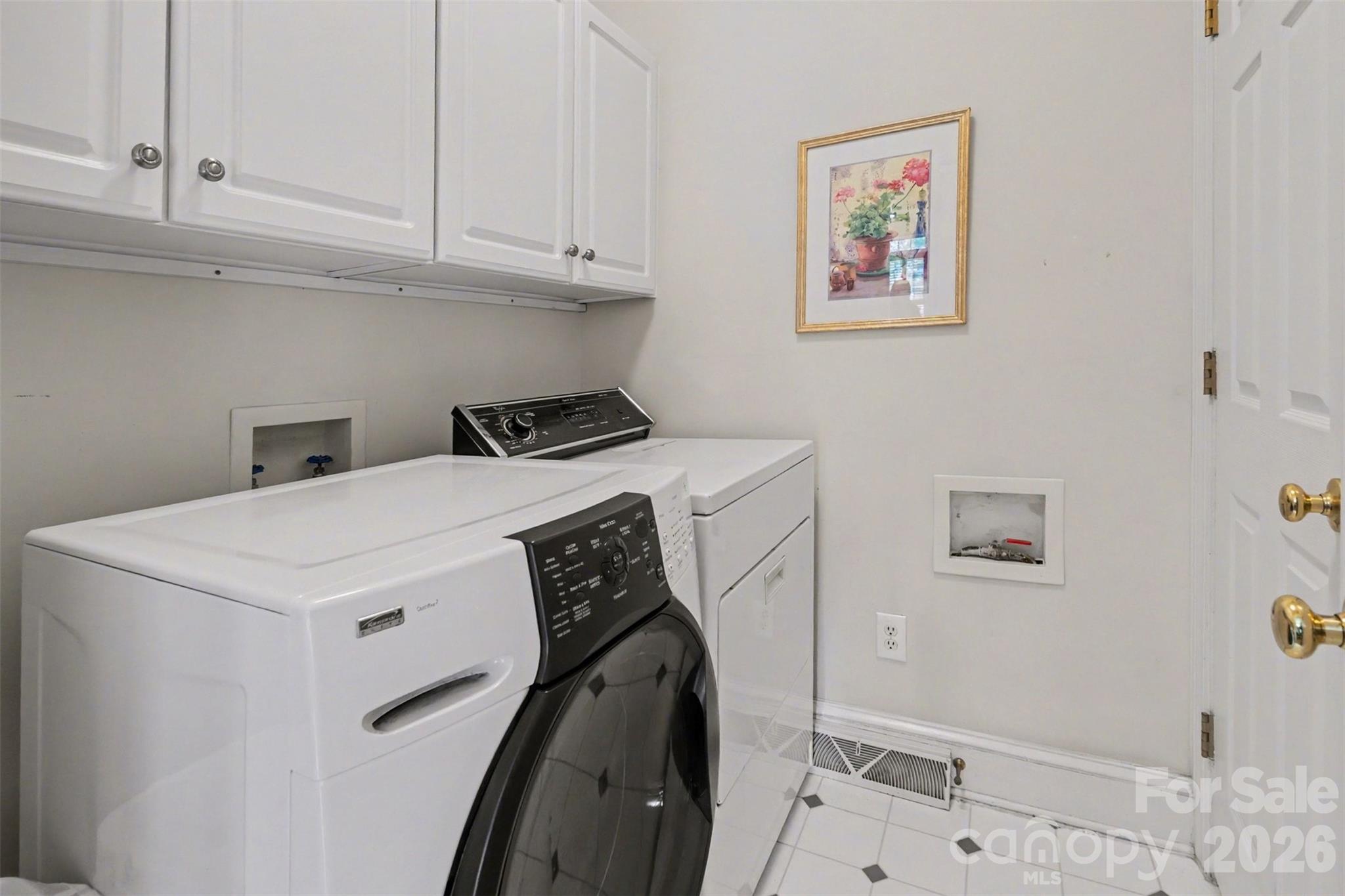 6739 Red Maple Drive — Charlotte