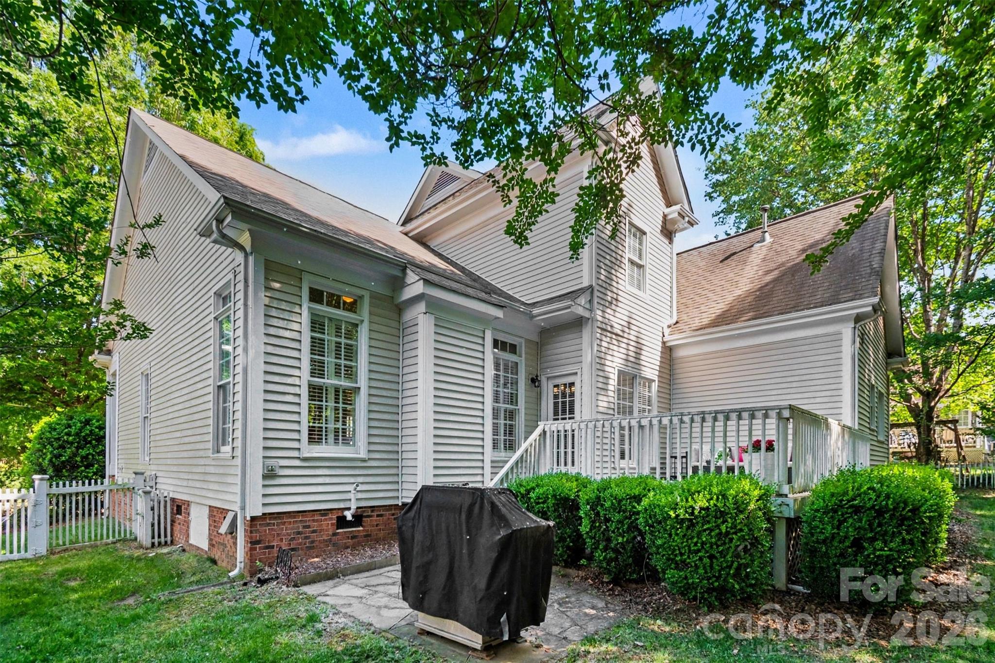 6739 Red Maple Drive — Charlotte