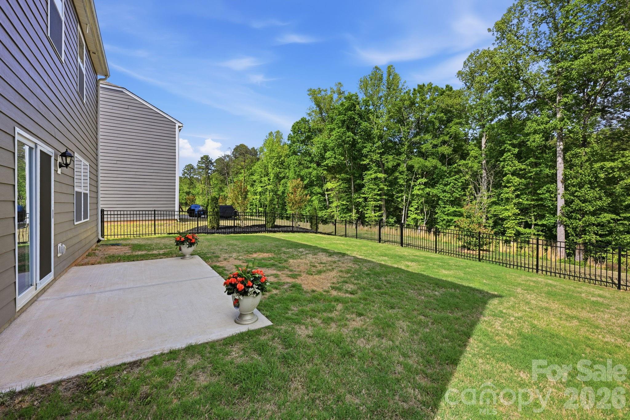 150 Scotsway Court — Troutman