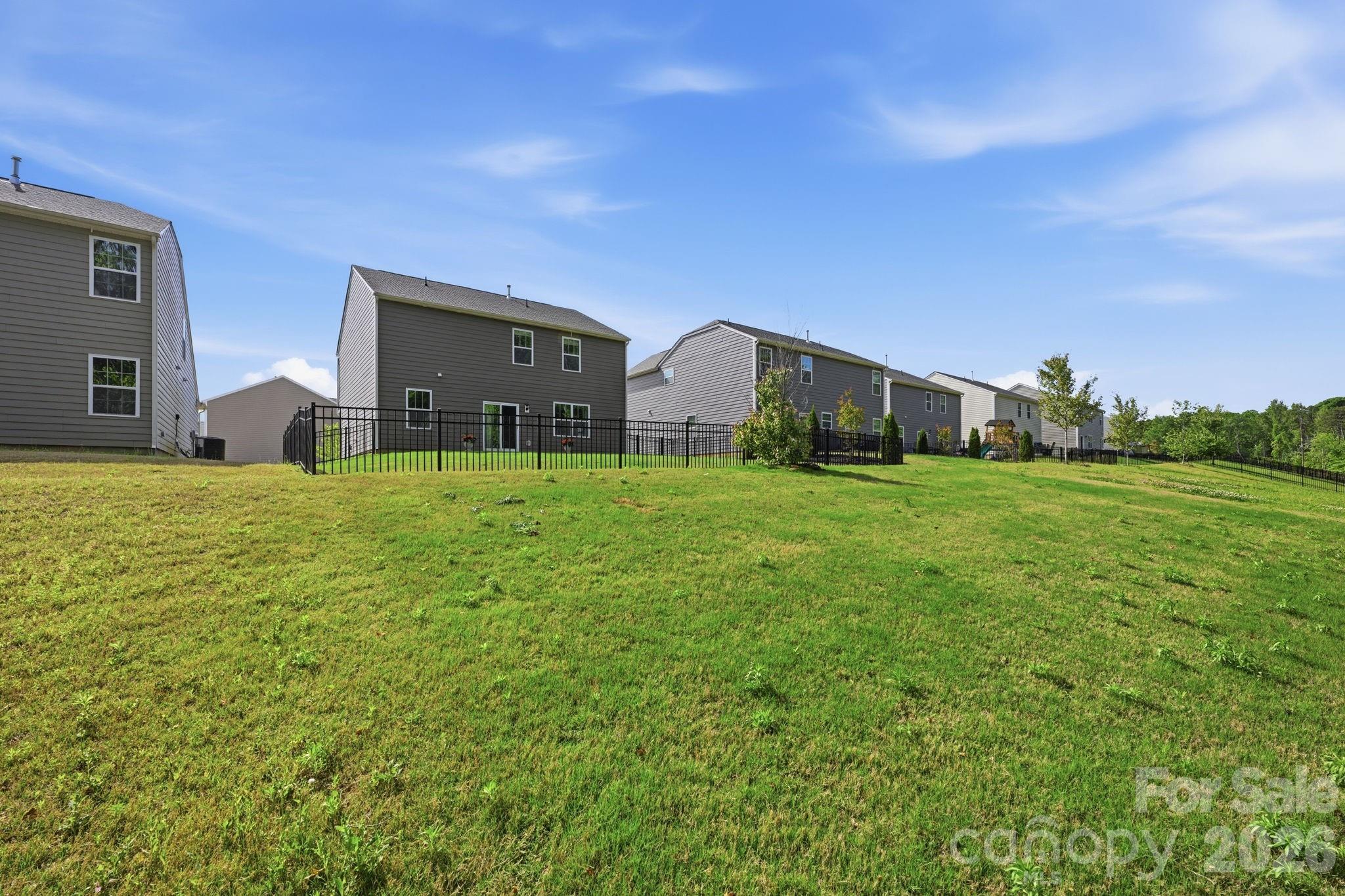 150 Scotsway Court — Troutman