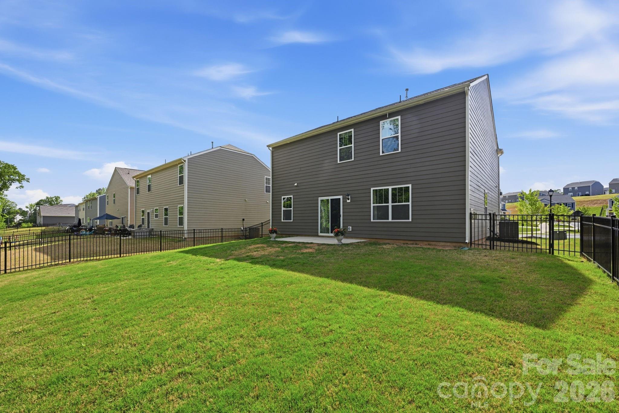150 Scotsway Court — Troutman
