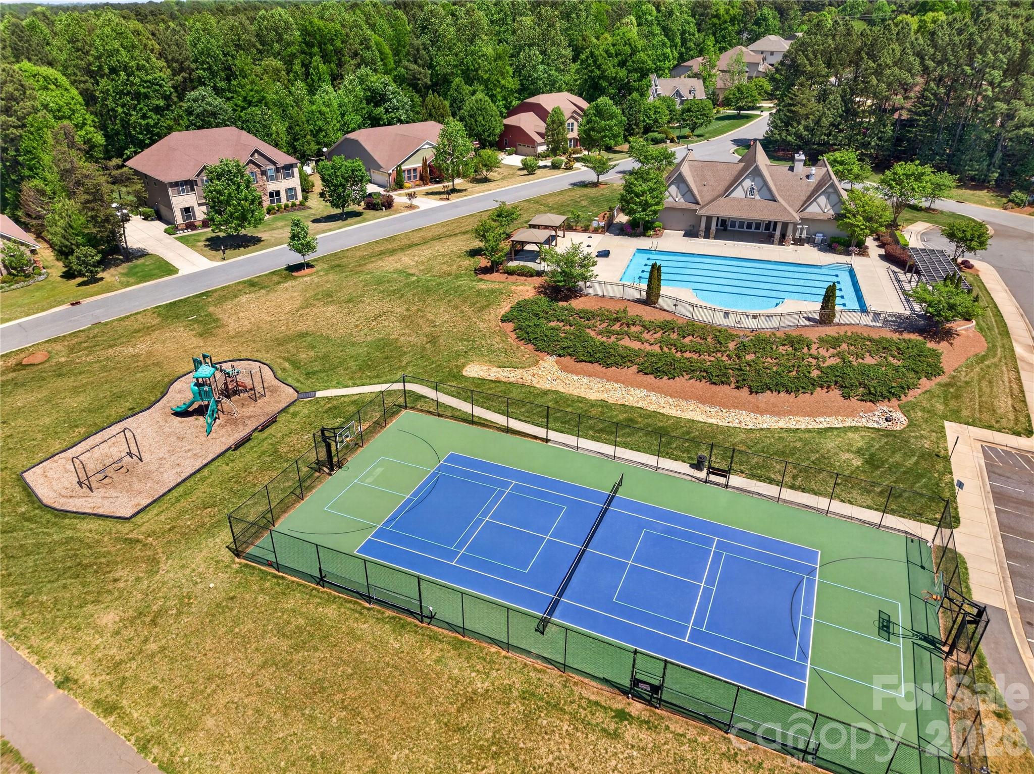 185 Belfry Loop — Mooresville