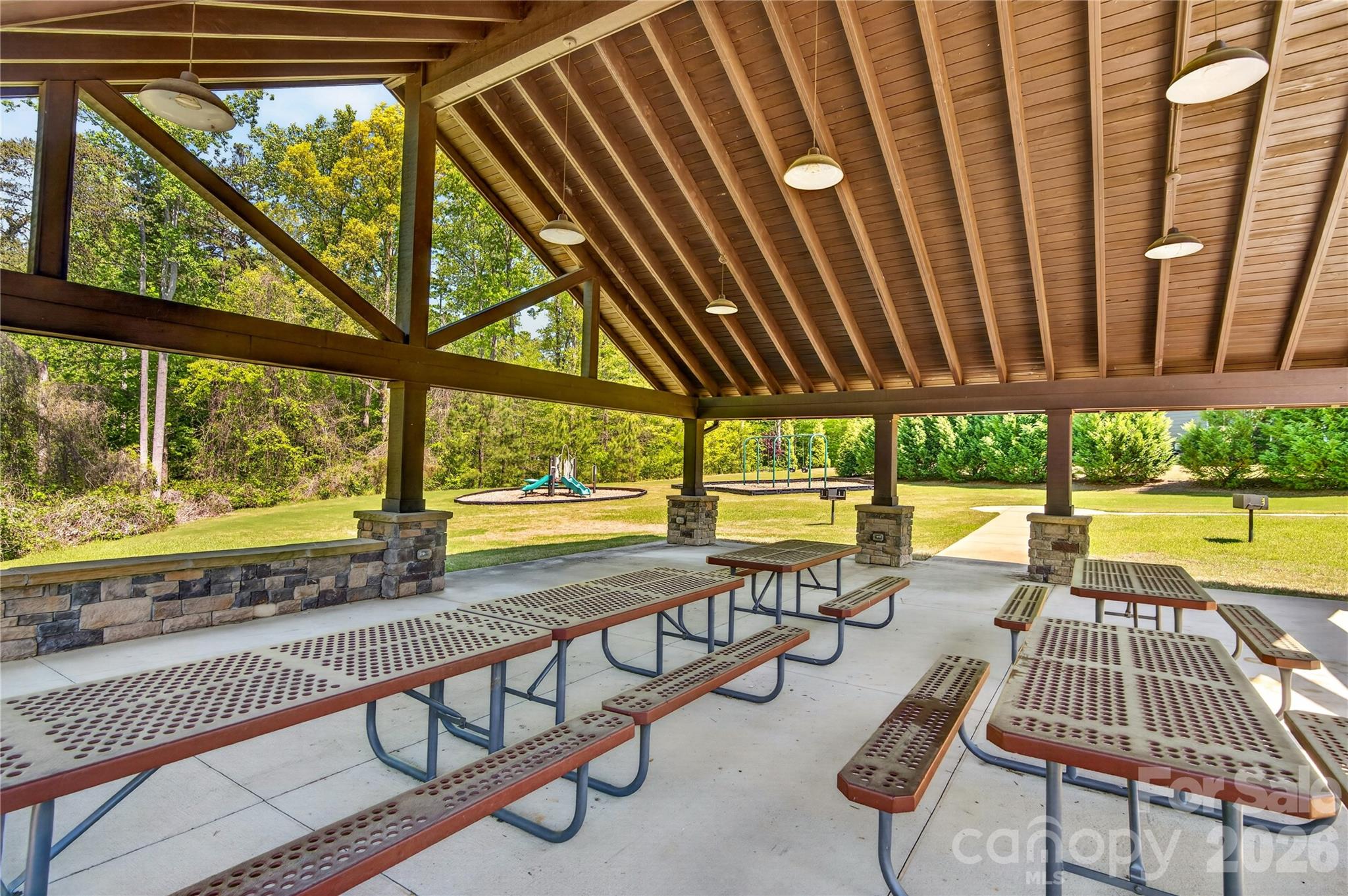 185 Belfry Loop — Mooresville
