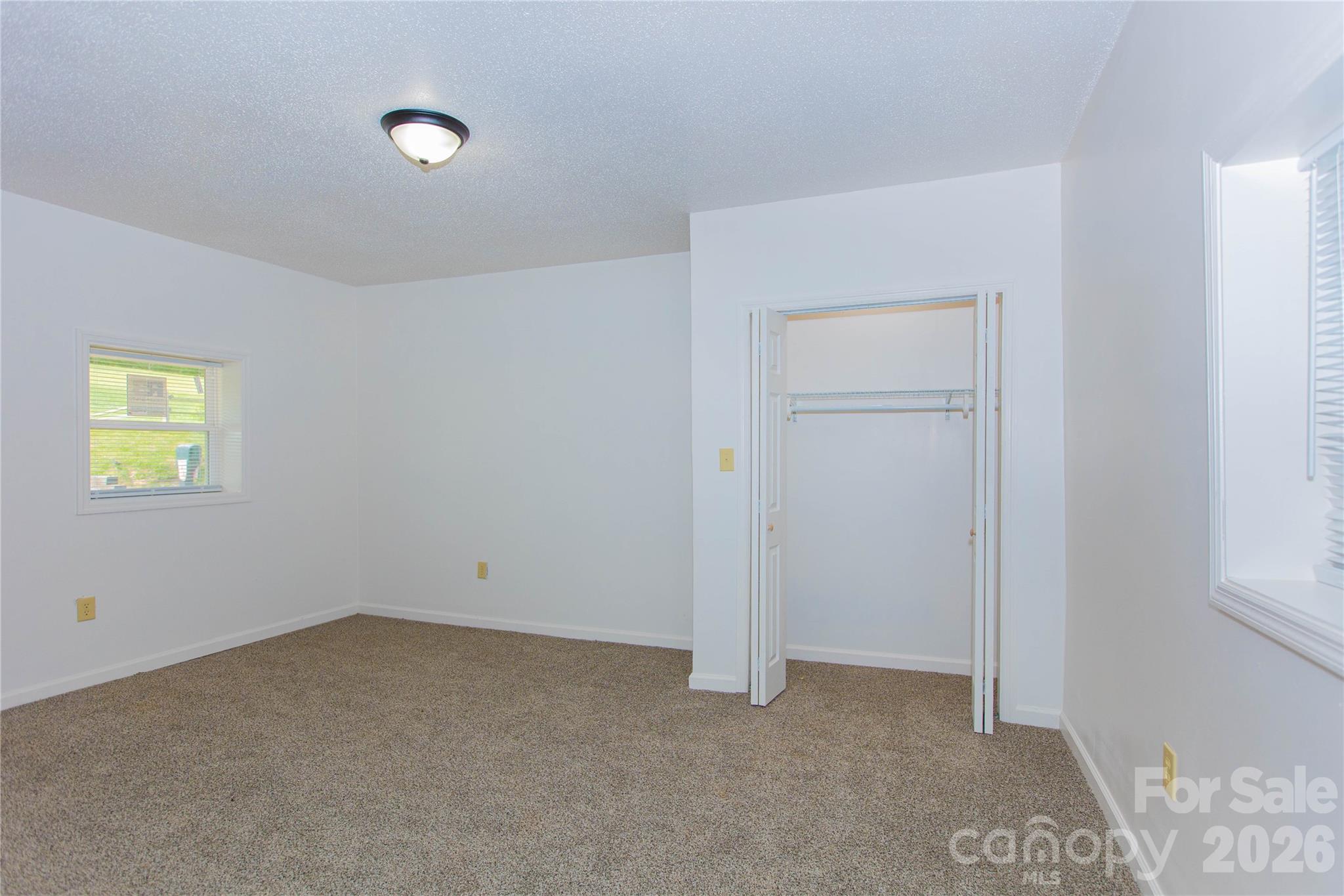 281 Glenwood Drive — Marion