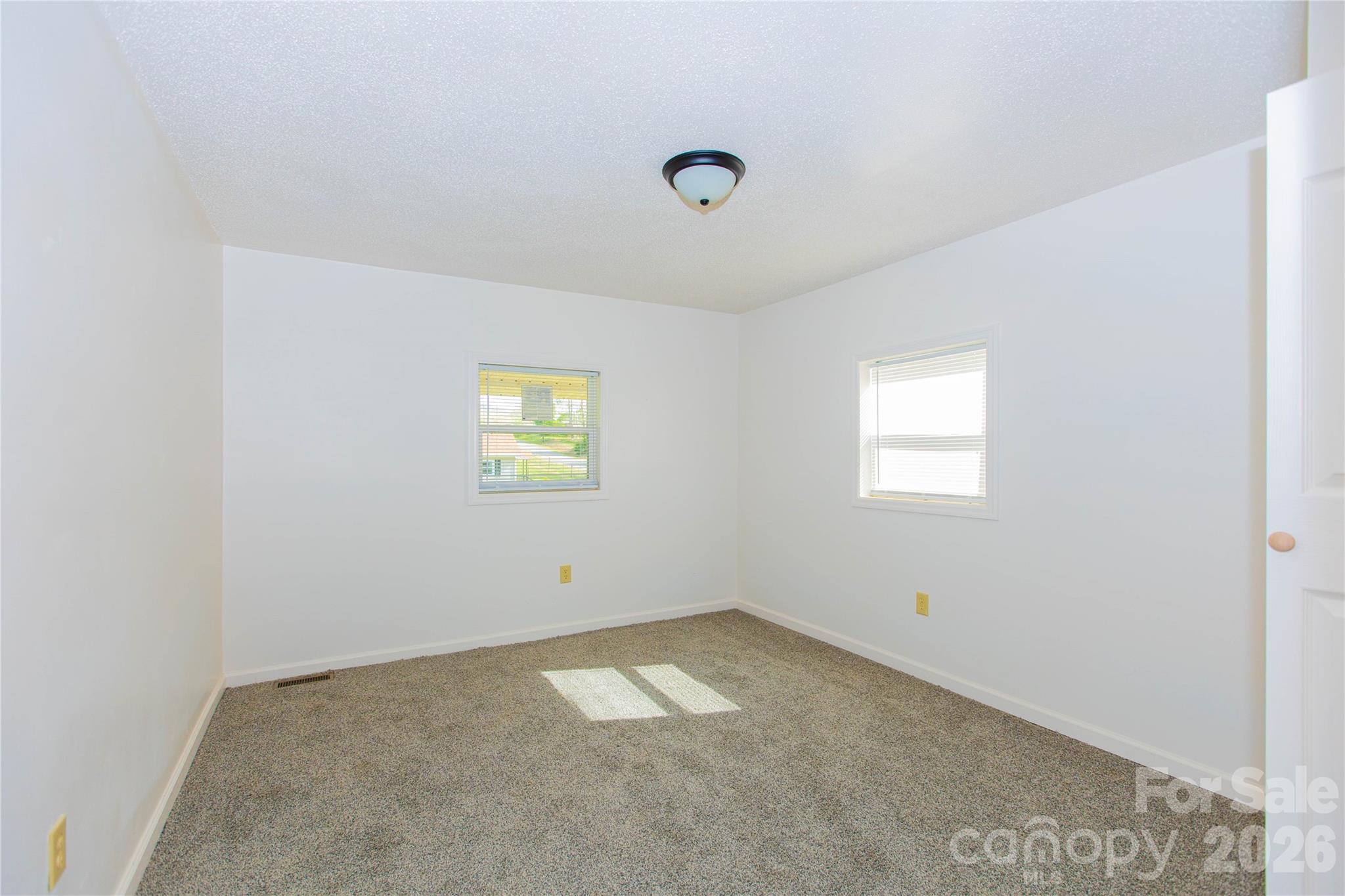 281 Glenwood Drive — Marion
