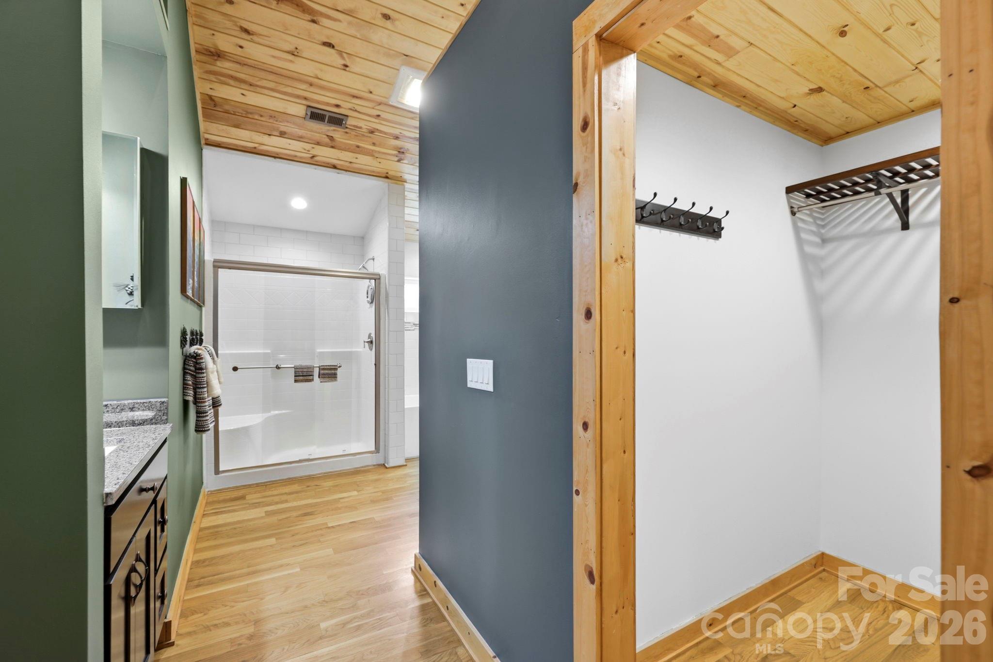107 5th Street — Black Mountain
