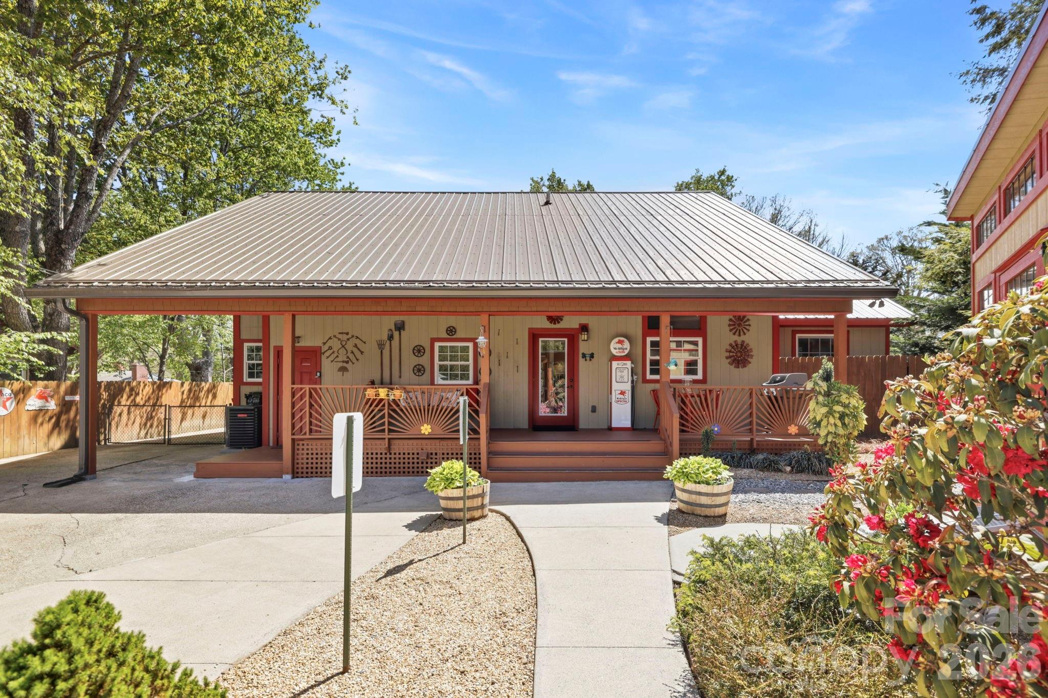 107 5th Street — Black Mountain