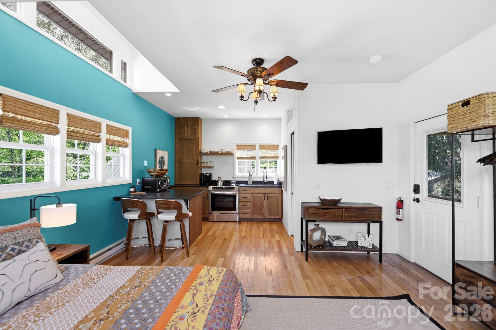 107 5th Street — Black Mountain