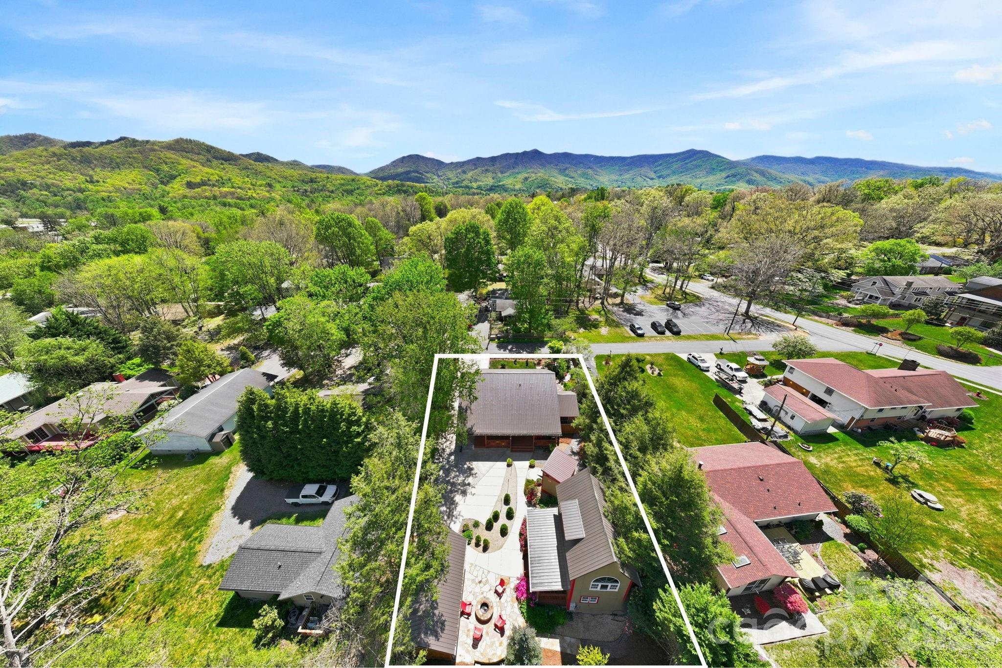 107 5th Street — Black Mountain