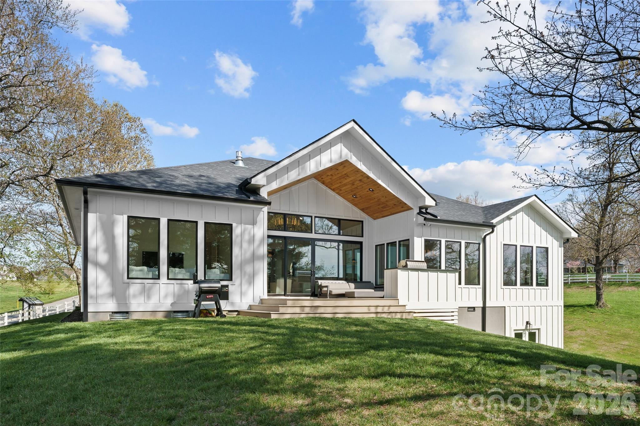 503 Nesbitt Drive — Mills River