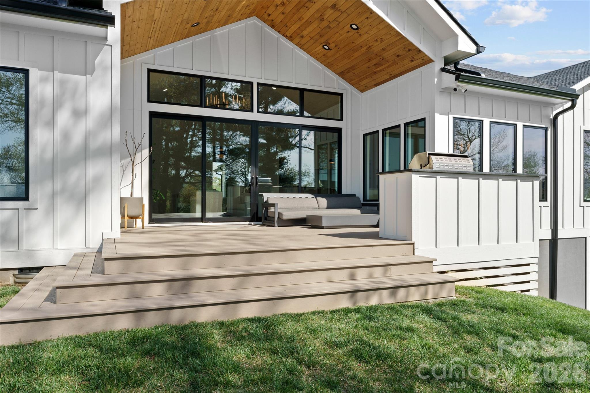 503 Nesbitt Drive — Mills River