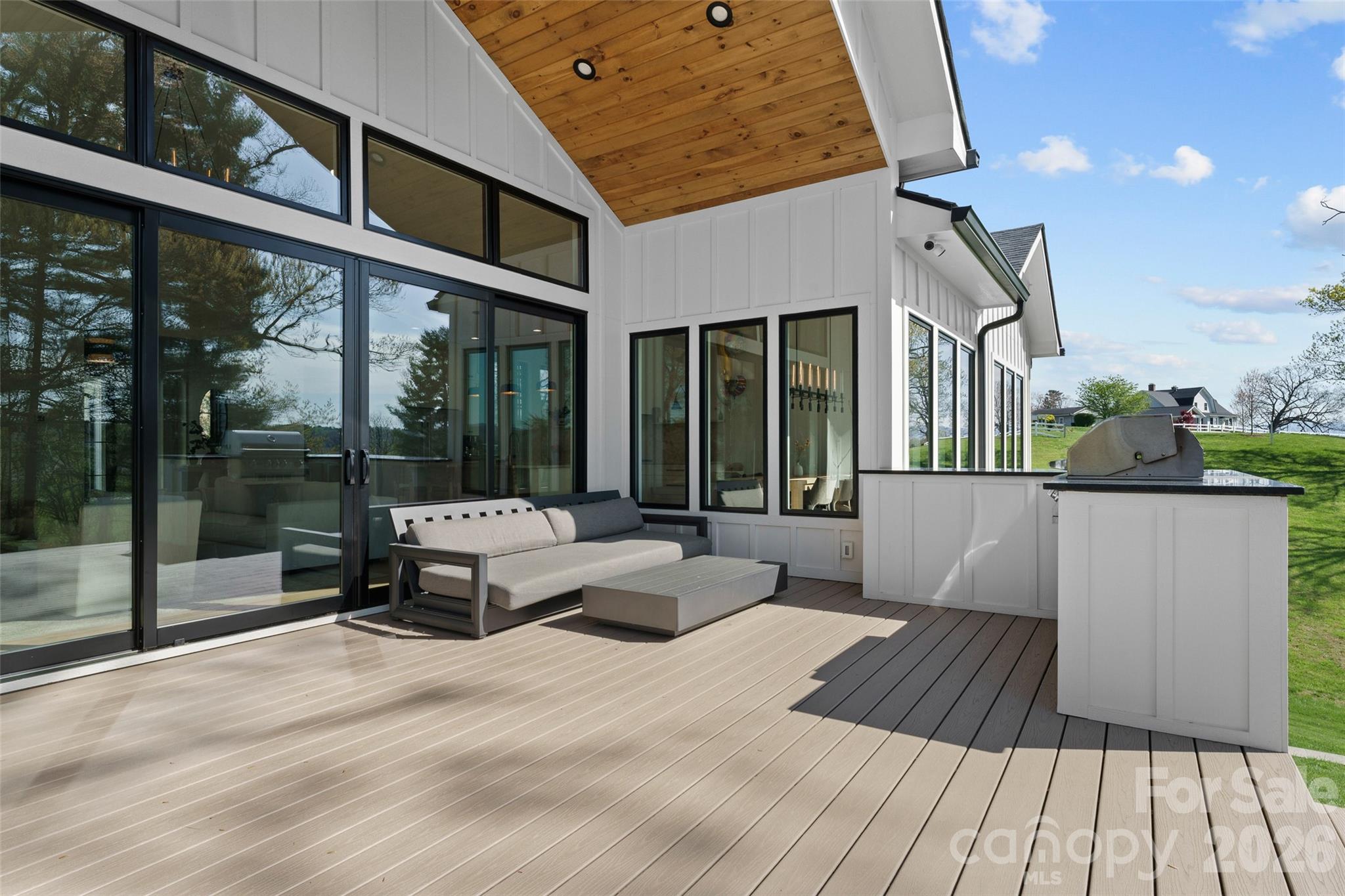 503 Nesbitt Drive — Mills River